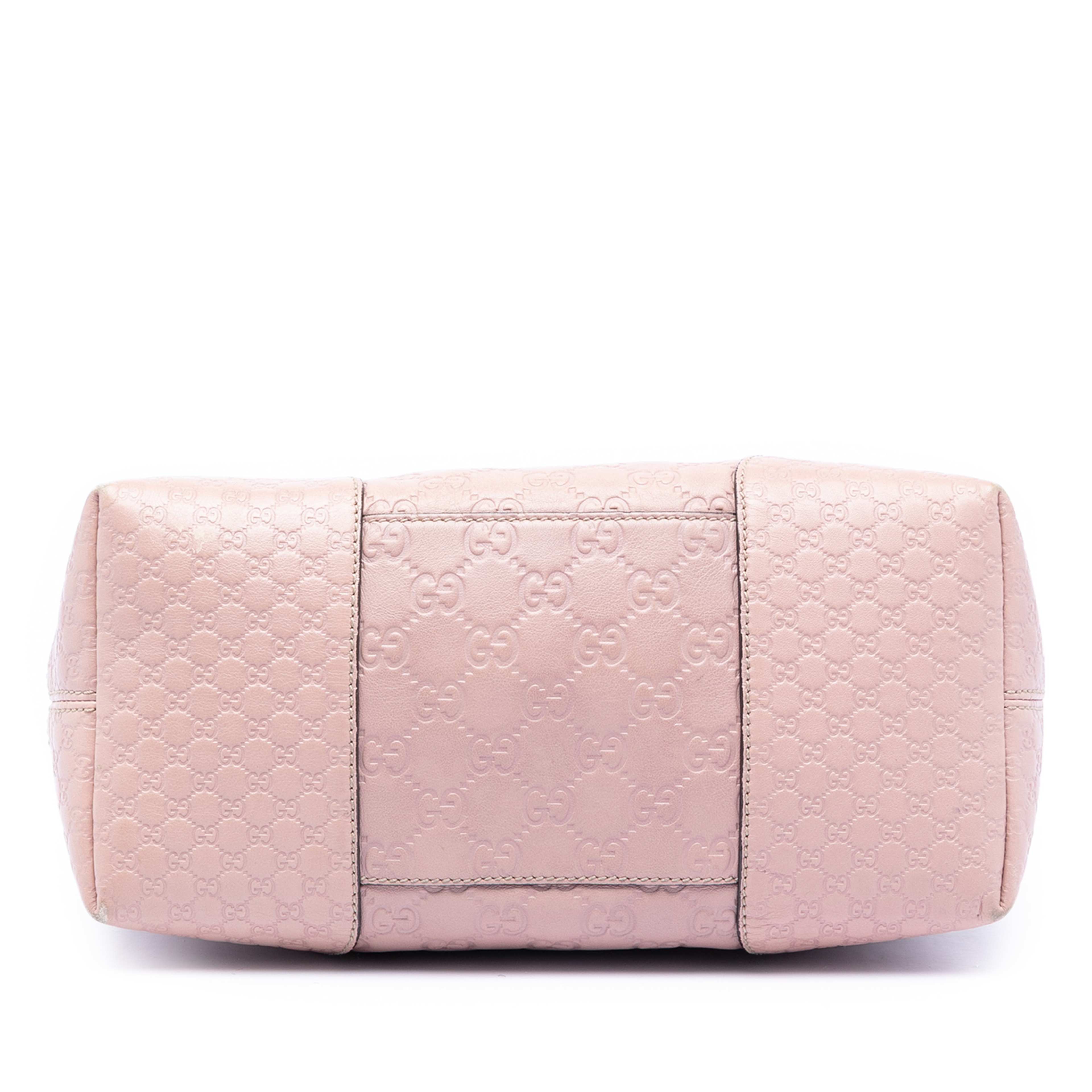 Gucci Medium Guccissima Bree Fold Over Tote, från Luxclusif, i färgen light pink. Klicka för att öppna bilden i stort format