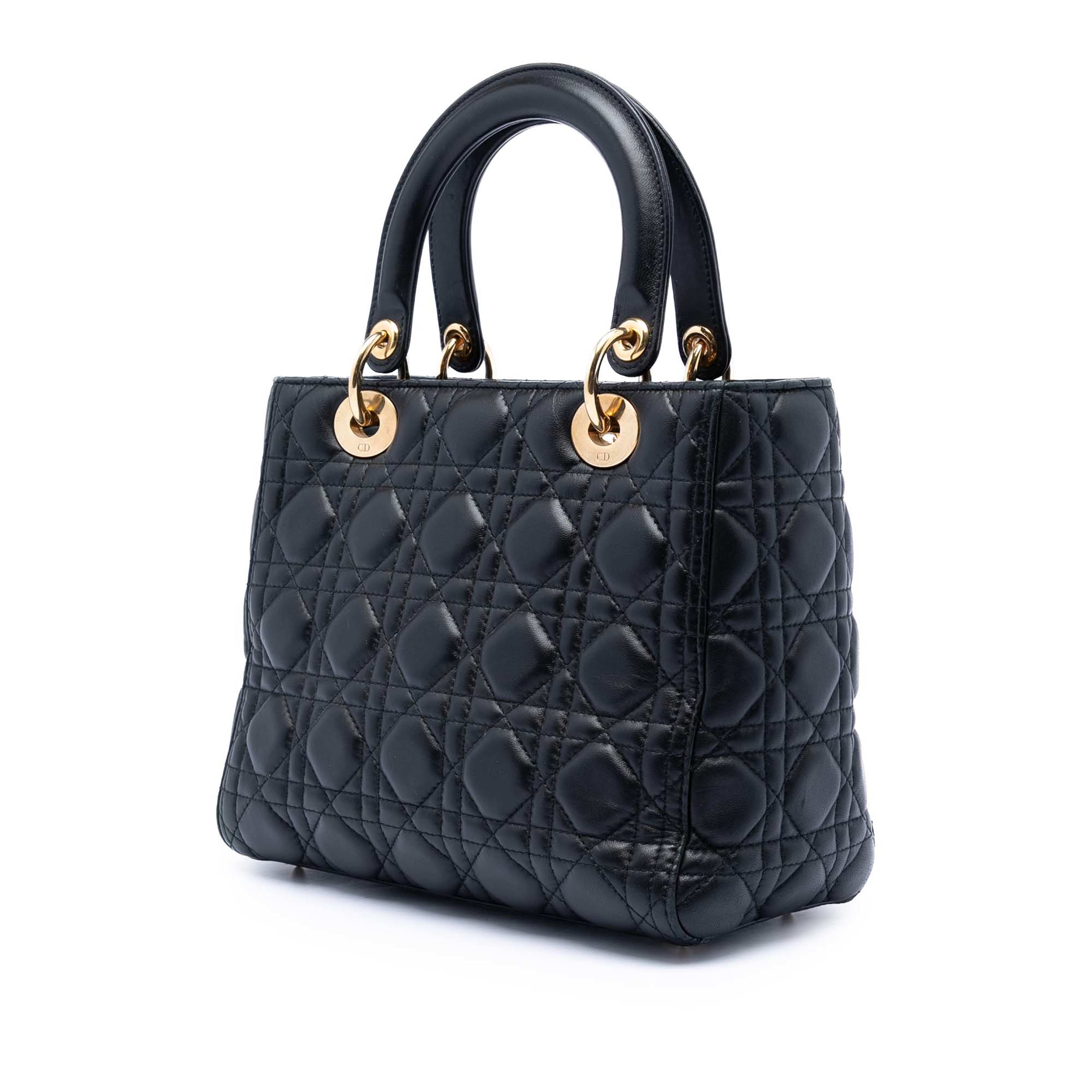 Dior Medium Lambskin Cannage Lady Dior, från Luxclusif, i färgen black. Klicka för att öppna bilden i stort format