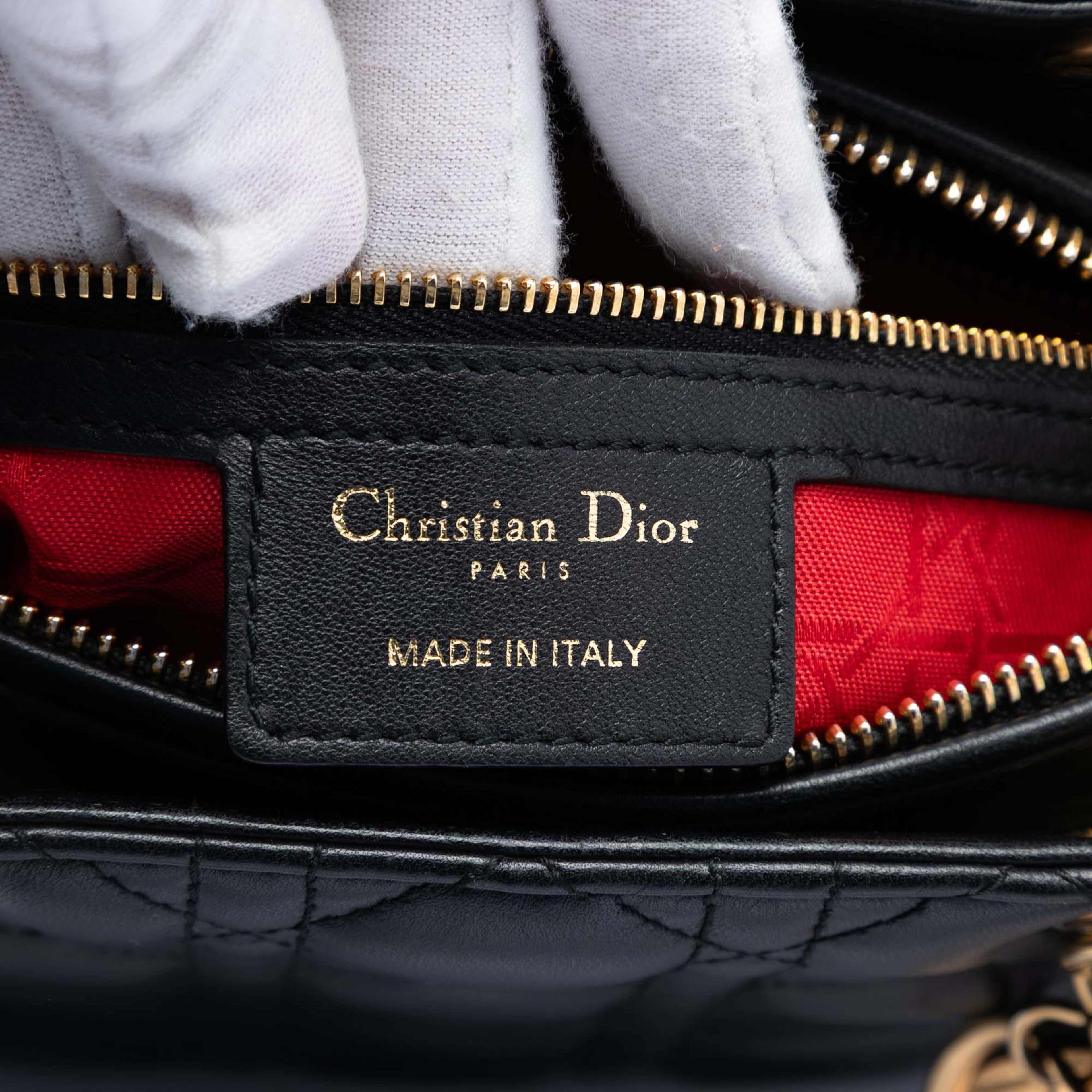 Dior Medium Lambskin Cannage Lady Dior, från Luxclusif, i färgen black. Klicka för att öppna bilden i stort format