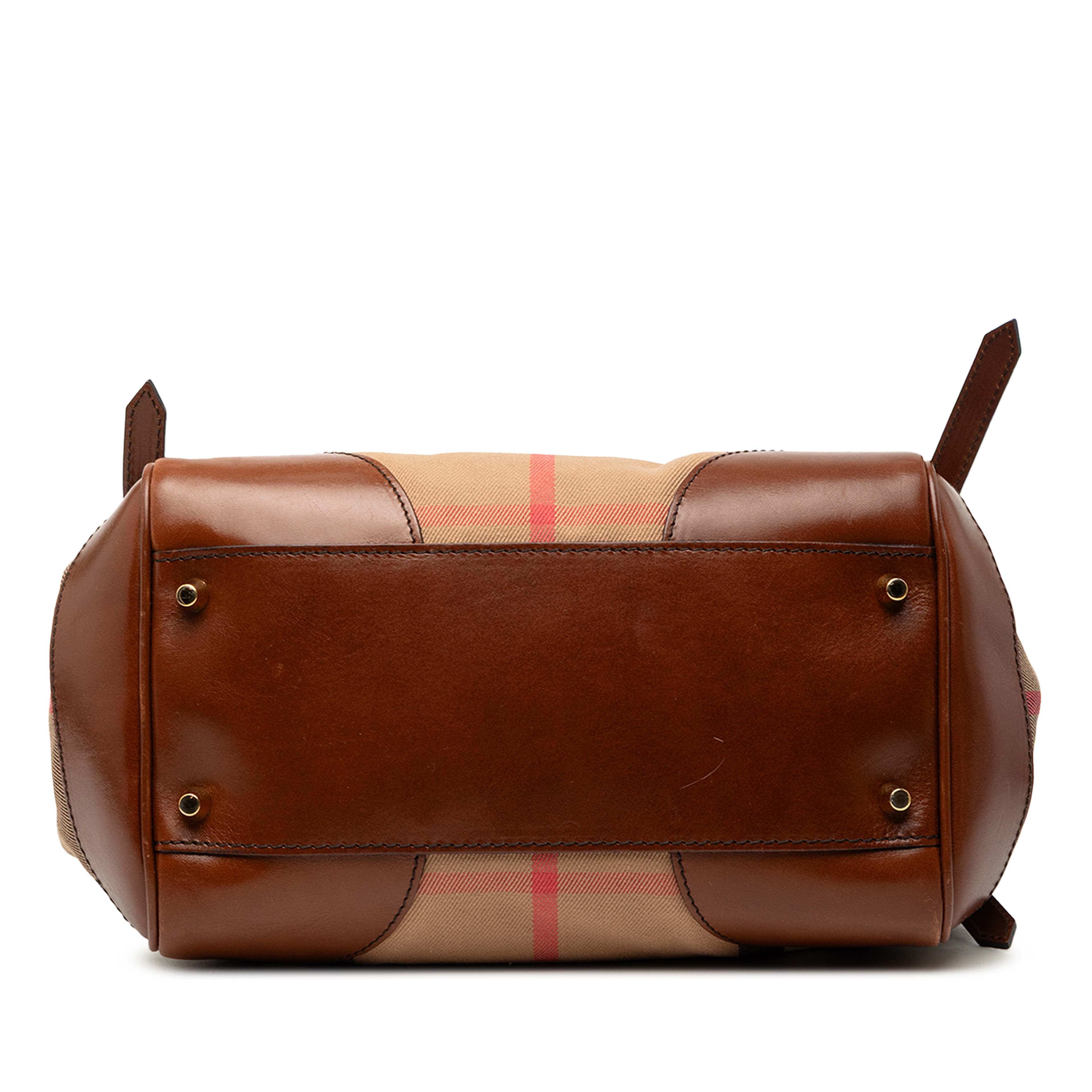 Burberry House Check Canvas Canterbury Tote, från Luxclusif, i färgen light brown. Klicka för att öppna bilden i stort format