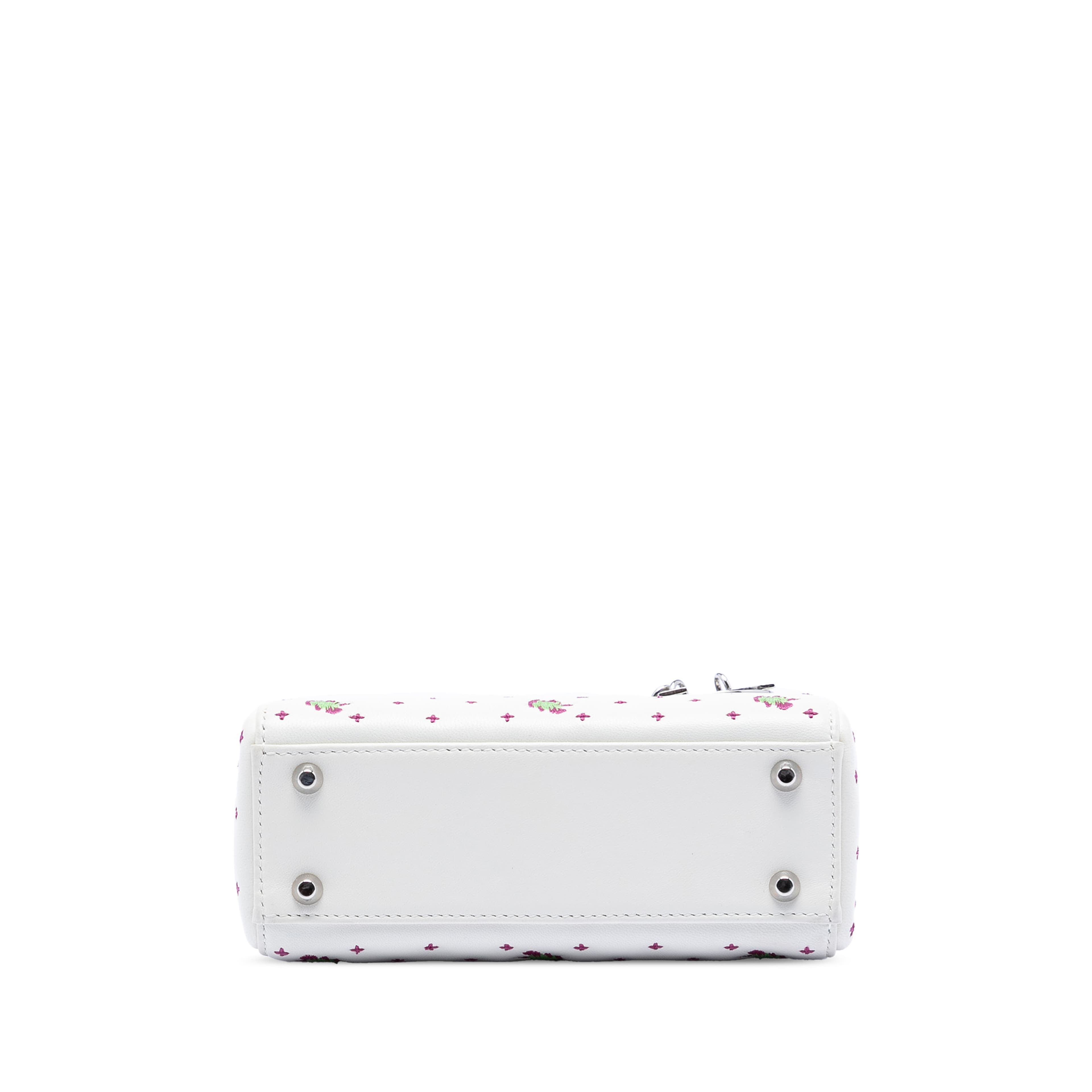 Dior Mini Embroidered Calfskin Lady Dior, från Luxclusif, i färgen white. Klicka för att öppna bilden i stort format