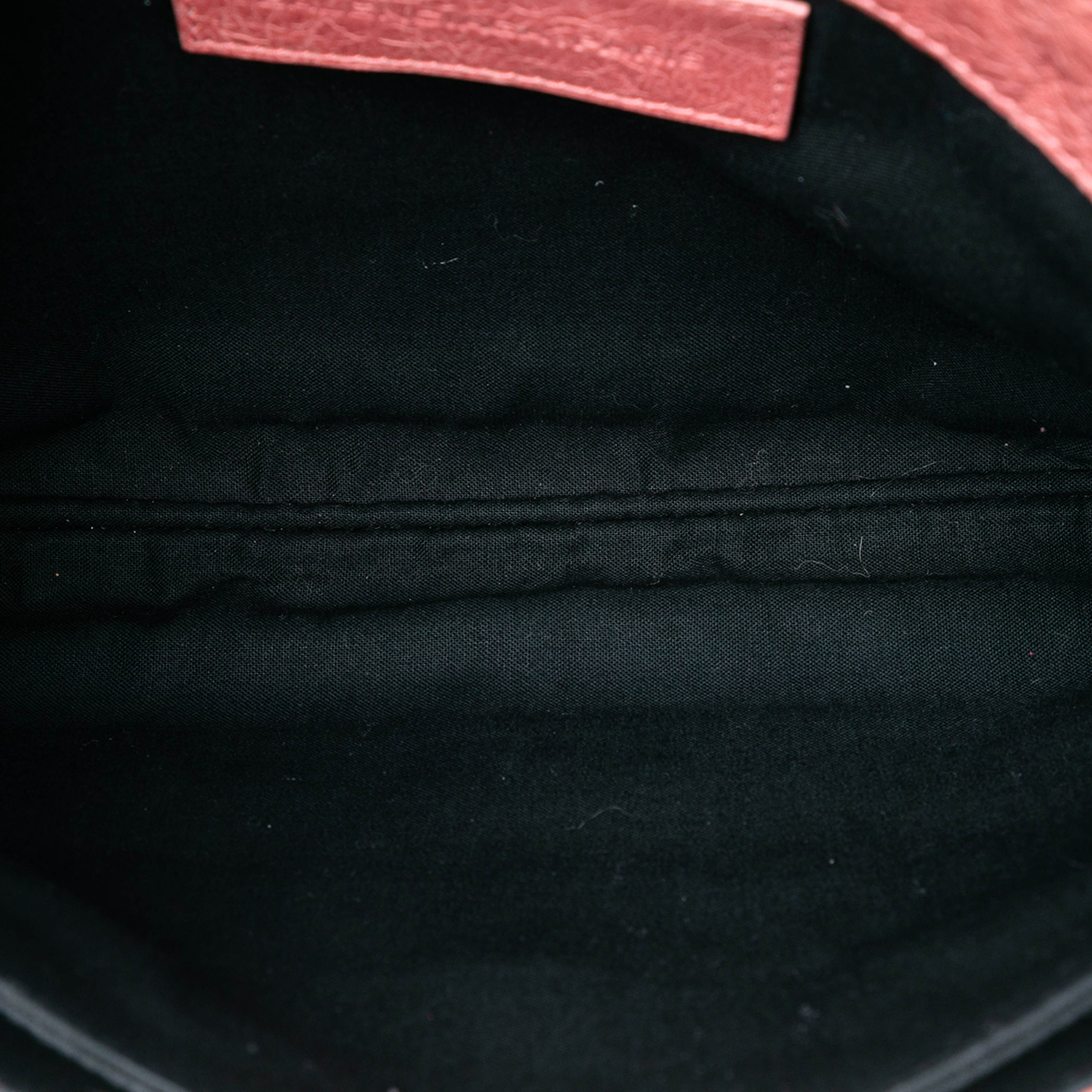 Balenciaga Lambskin Motocross Giant 21 Brogues Envelope Clutch, från Luxclusif, i färgen pink. Klicka för att öppna bilden i stort format