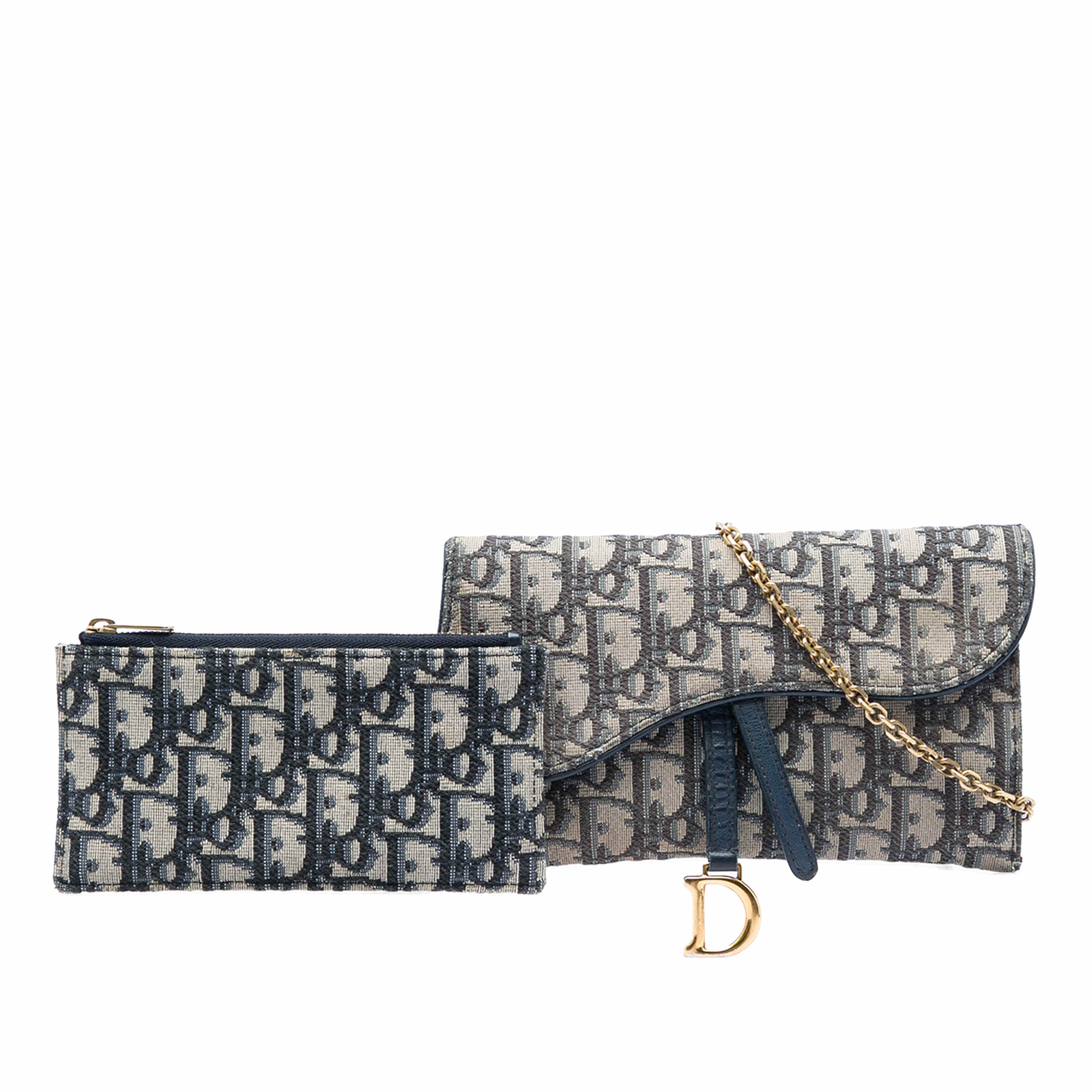 Dior Oblique Canvas Saddle Wallet On Chain, från Luxclusif, i färgen blå. Klicka för att öppna bilden i stort format