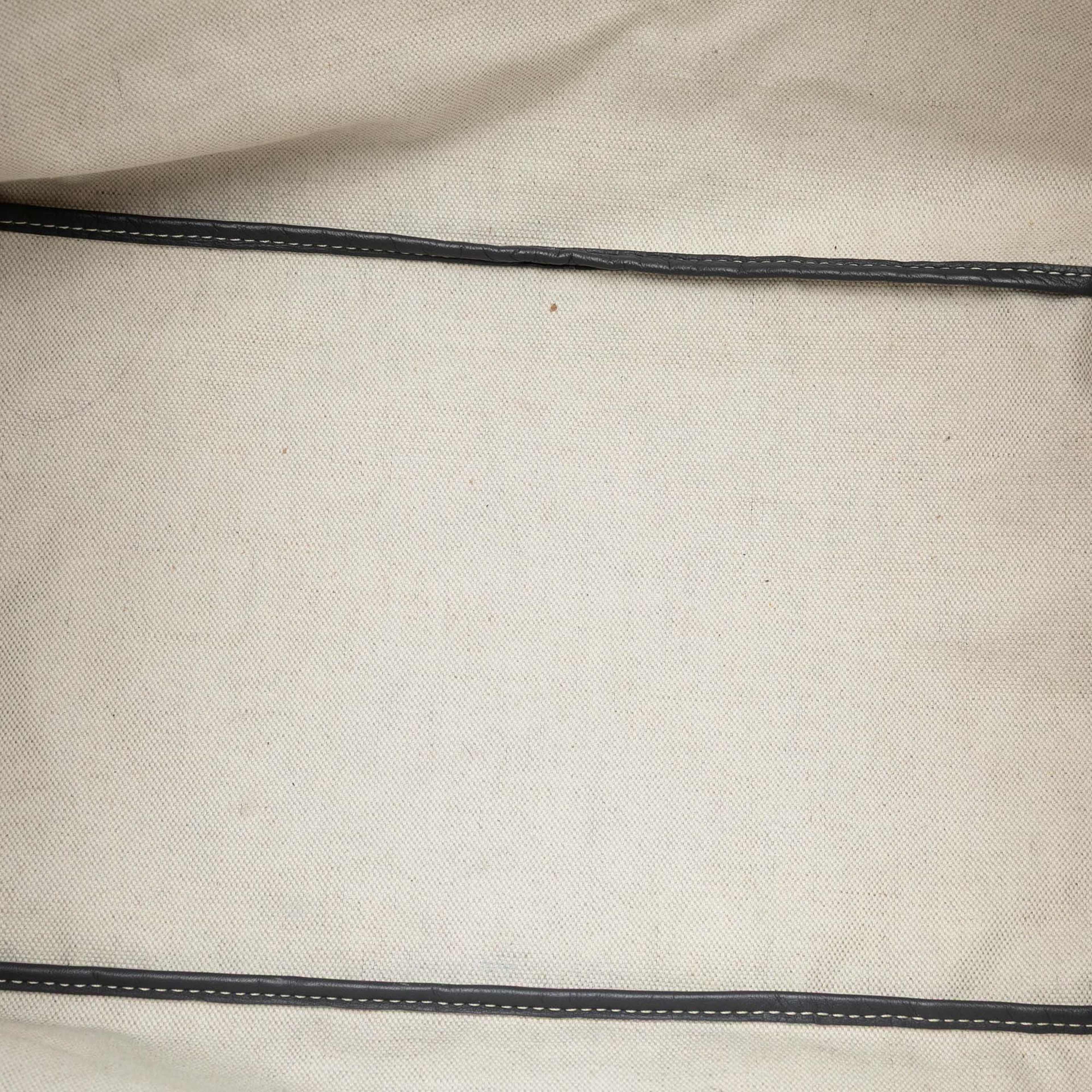 Goyard Goyardine Saint Louis Gm, från Luxclusif, i färgen gray. Klicka för att öppna bilden i stort format