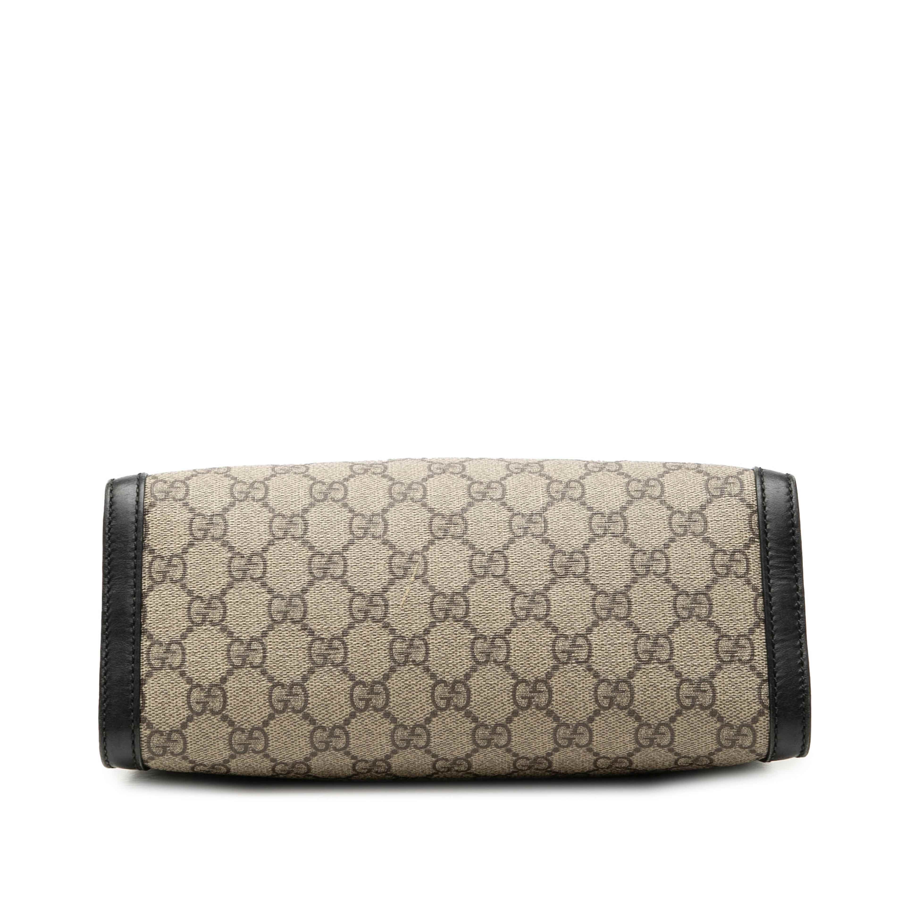 Gucci Small Gg Supreme Padlock Tote, från Luxclusif, i färgen beige. Klicka för att öppna bilden i stort format