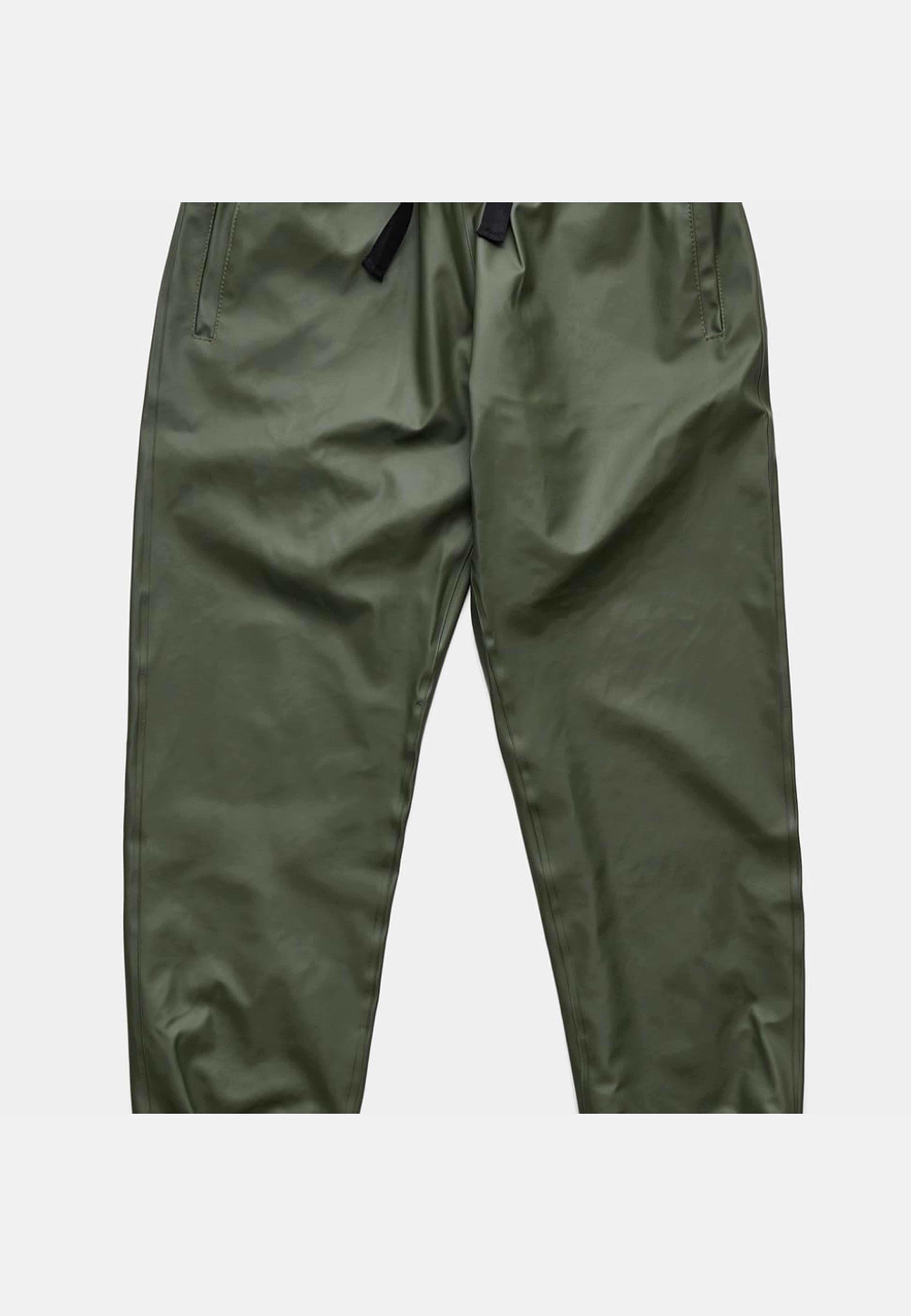 Vanadis Trousers, från Stutterheim, i färgen green. Klicka för att öppna bilden i stort format