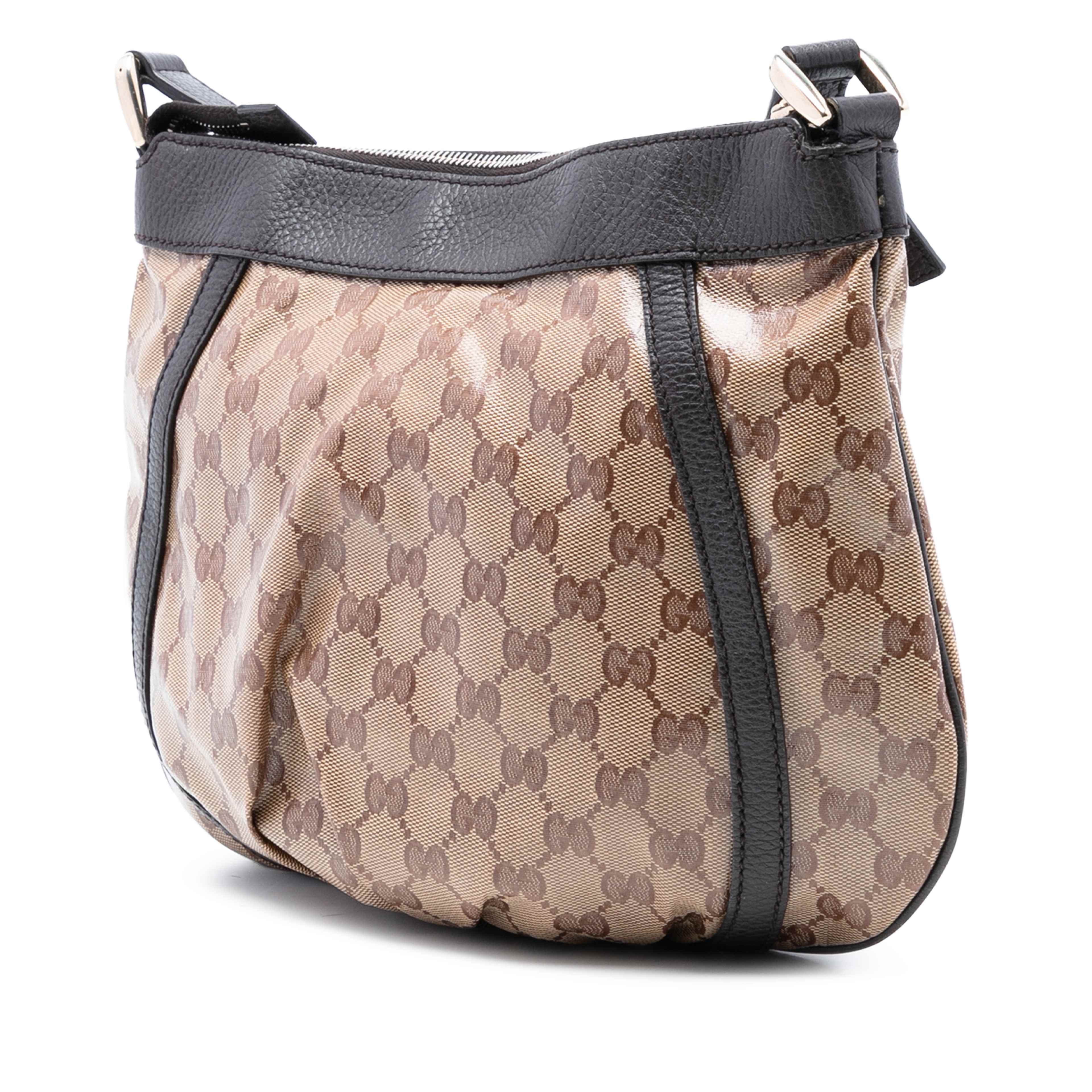 Gucci Gg Crystal Abbey D Ring Crossbody, från Luxclusif, i färgen beige. Klicka för att öppna bilden i stort format