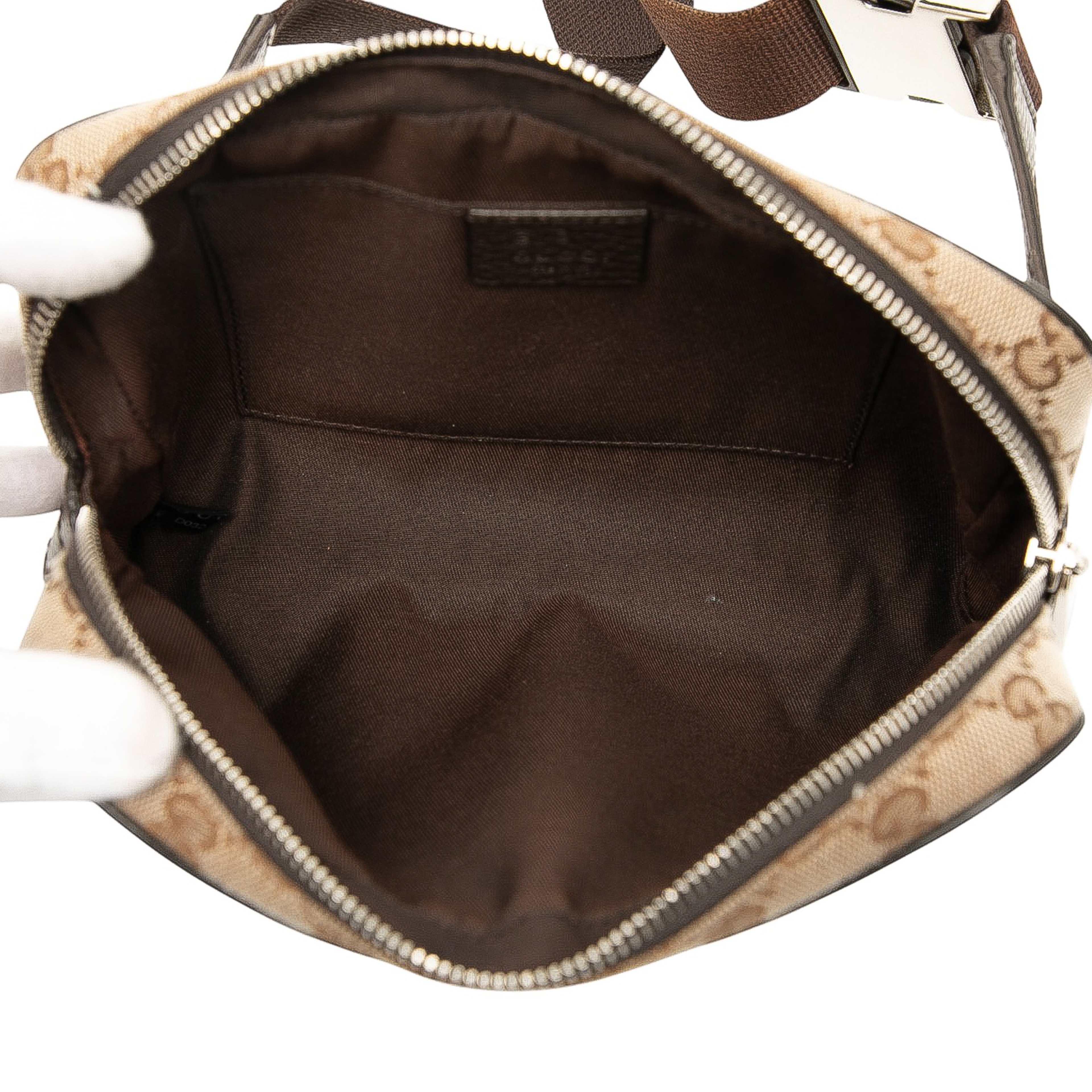 Gucci Gg Canvas Belt Bag, från Luxclusif, i färgen beige. Klicka för att öppna bilden i stort format