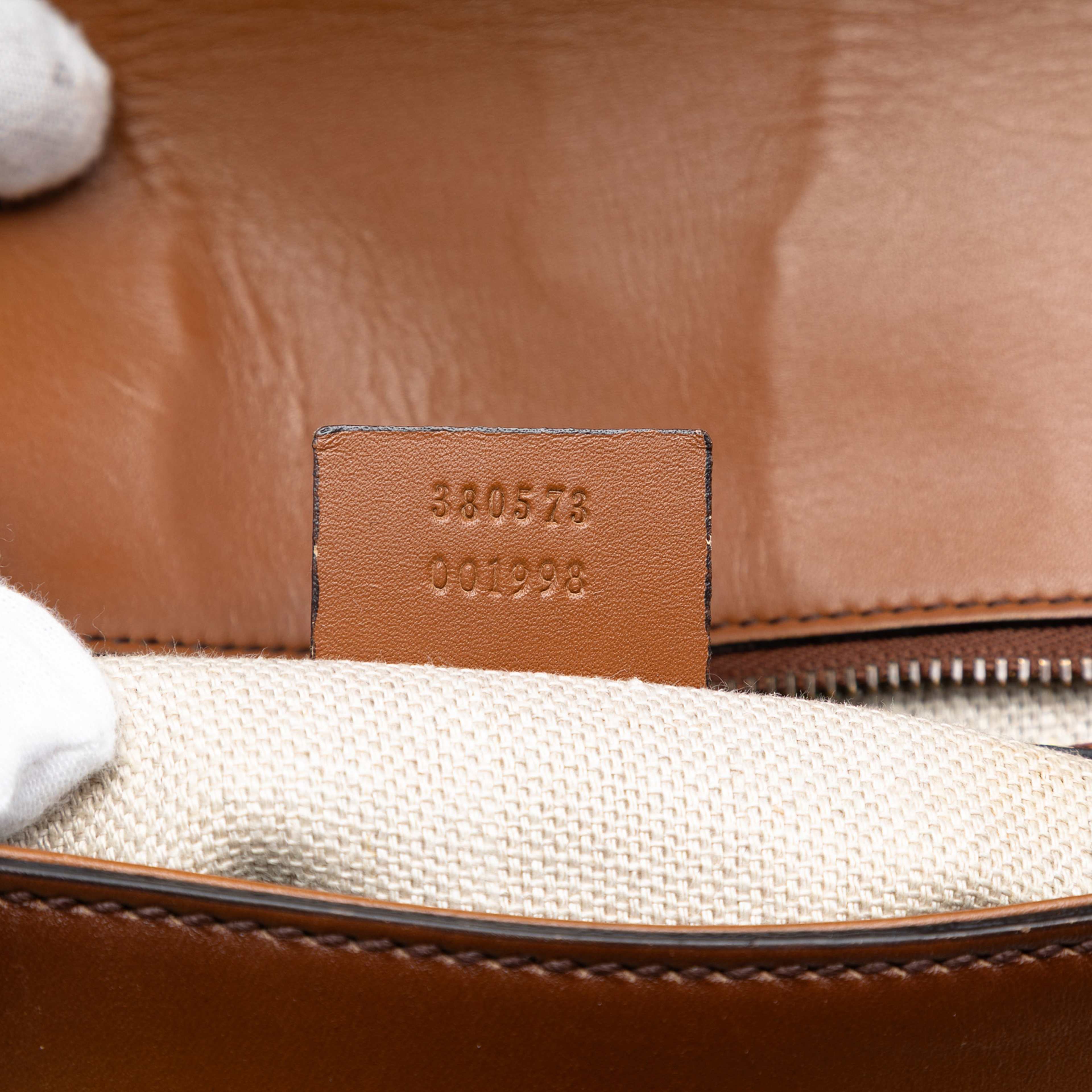 Gucci Medium Leather Lady Web Crossbody, från Luxclusif, i färgen brown. Klicka för att öppna bilden i stort format