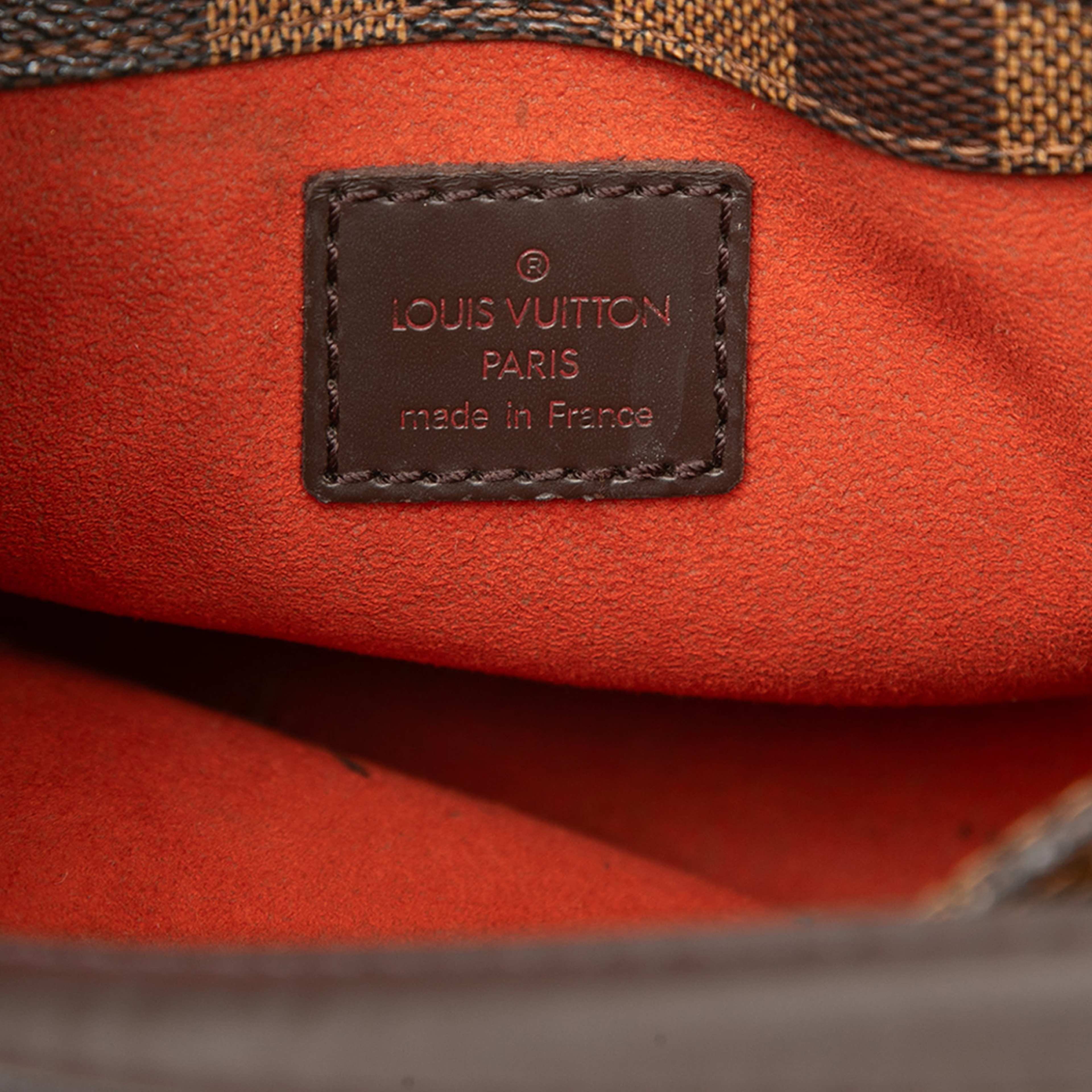Louis Vuitton Damier Ebene Aubagne, från Luxclusif, i färgen brown. Klicka för att öppna bilden i stort format