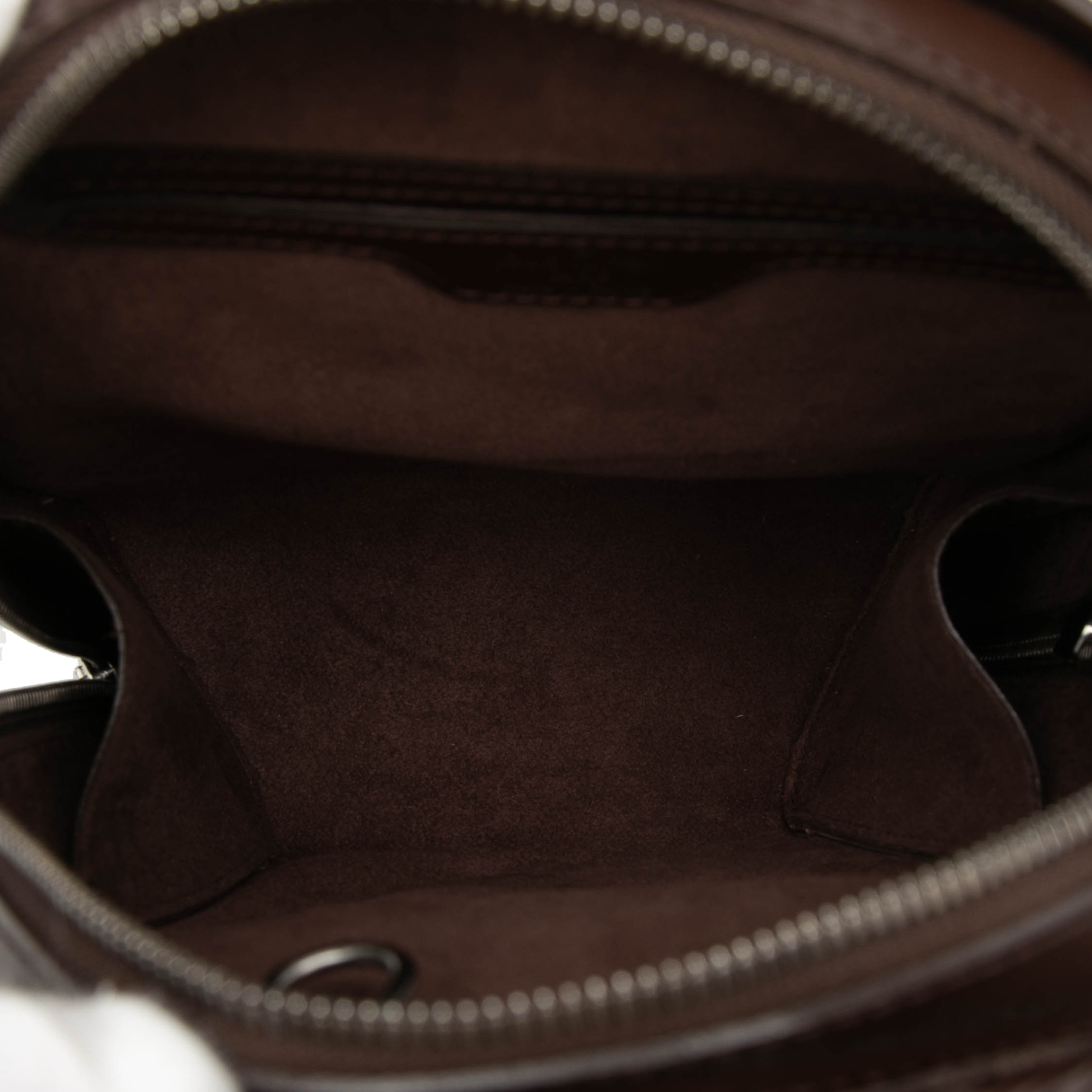 Louis Vuitton Epi Mabillon, från Luxclusif, i färgen dark brown. Klicka för att öppna bilden i stort format