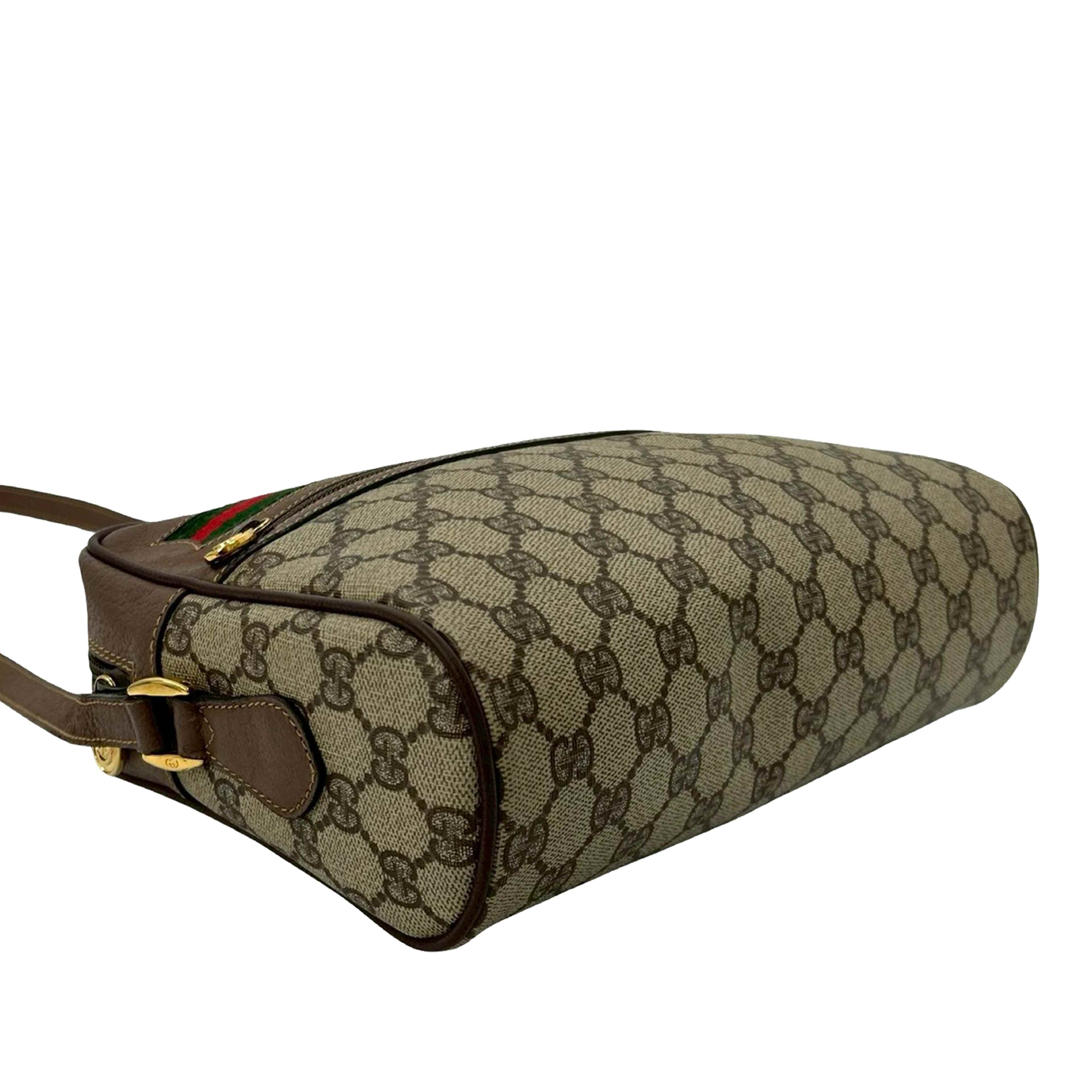 Gucci Gg Supreme Web Crossbody, från Luxclusif, i färgen beige. Klicka för att öppna bilden i stort format