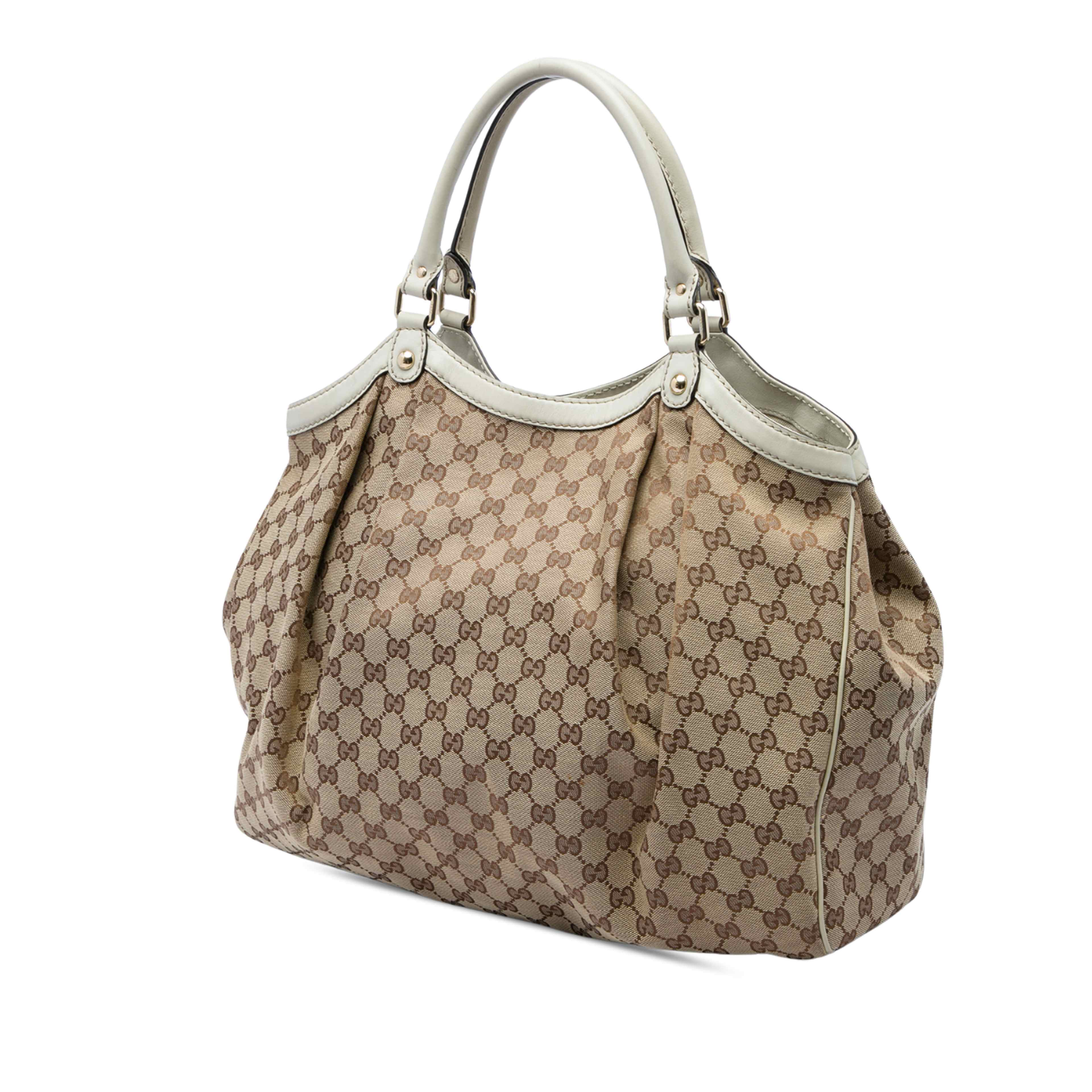 Gucci Large Gg Canvas Sukey Tote, från Luxclusif, i färgen vit. Klicka för att öppna bilden i stort format