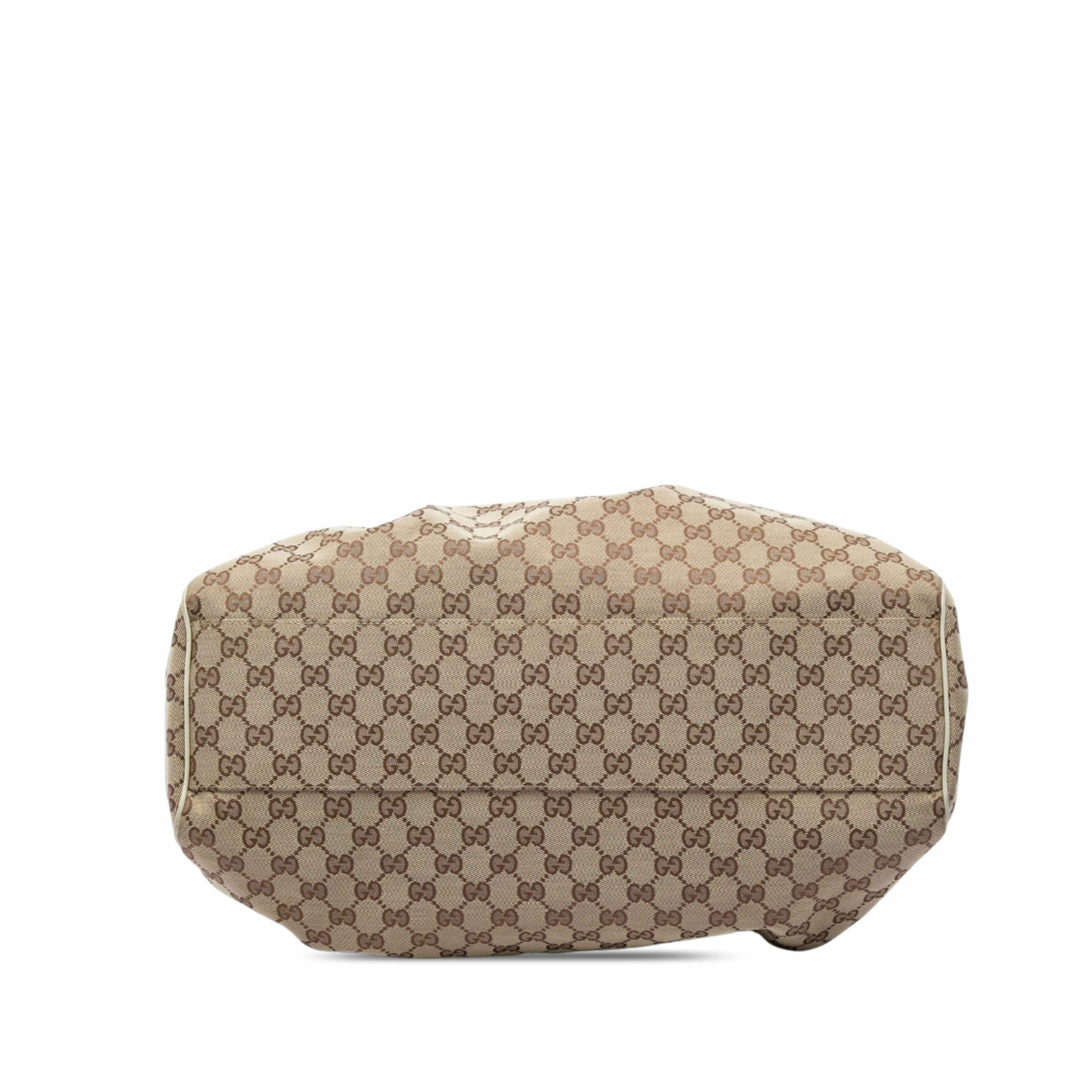 Gucci Large Gg Canvas Sukey Tote, från Luxclusif, i färgen vit. Klicka för att öppna bilden i stort format