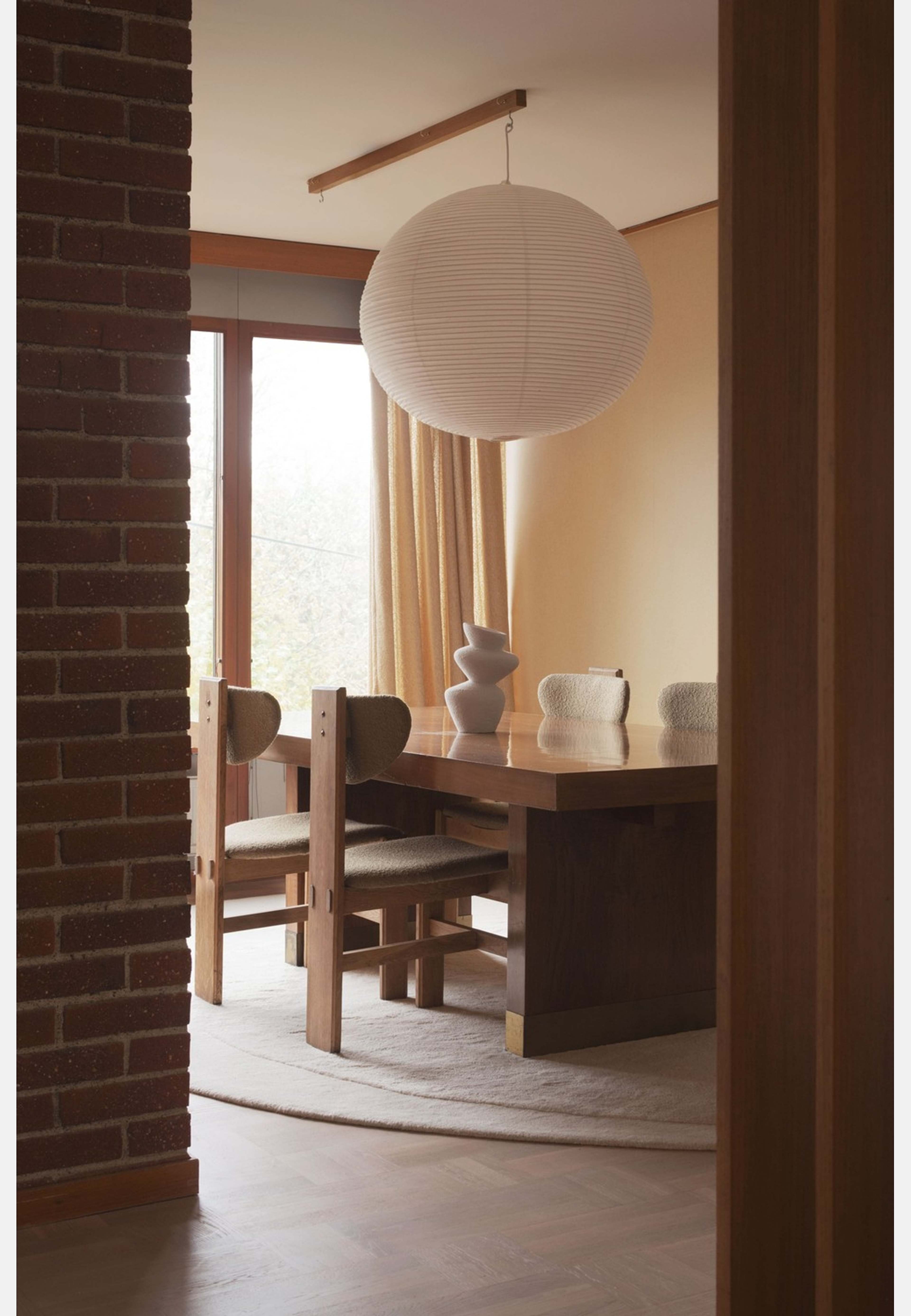 Residue Bone White, från Layered, i färgen bone white. Klicka för att öppna bilden i stort format