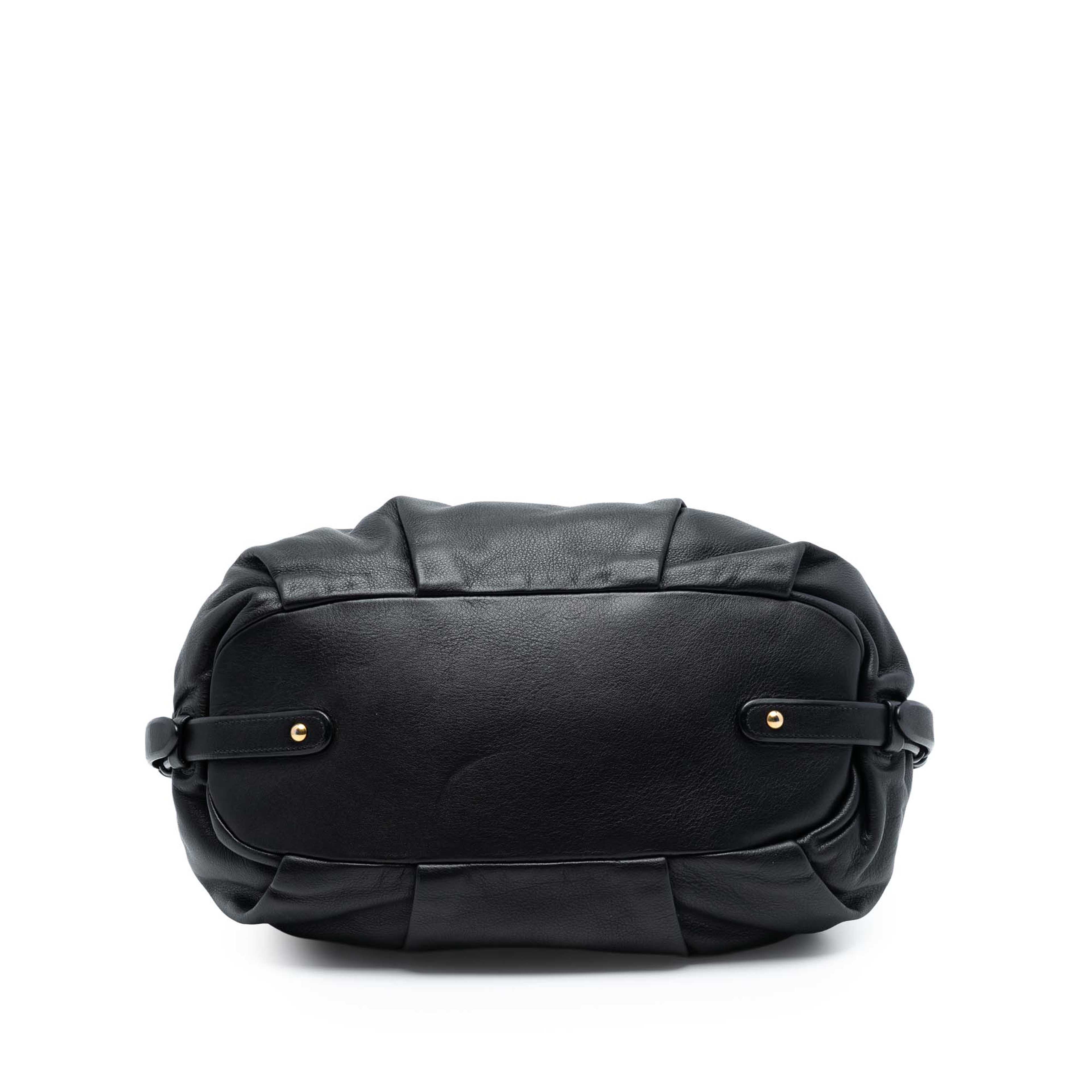 Prada Soft Calfskin Satchel, från Luxclusif, i färgen black. Klicka för att öppna bilden i stort format