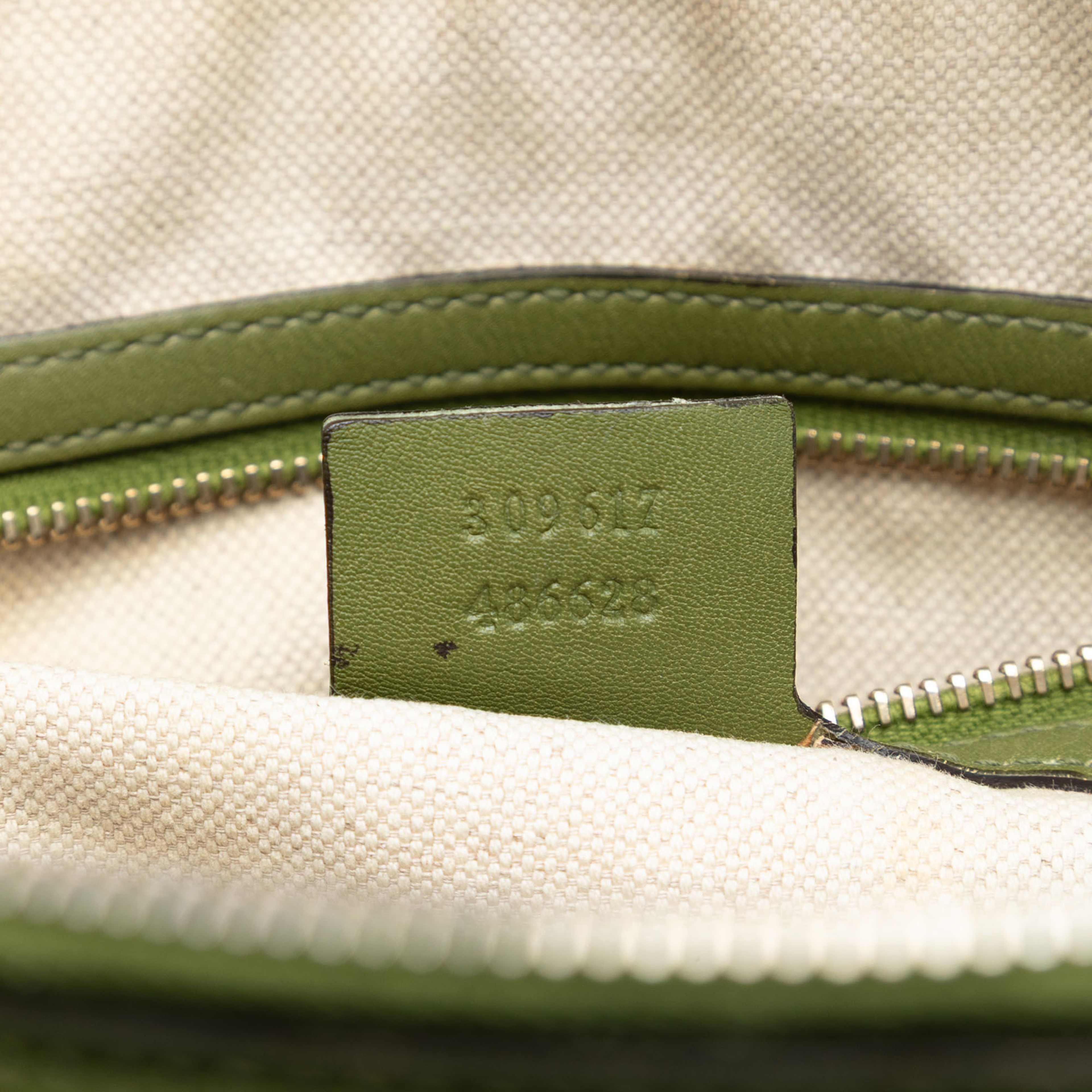 Gucci Small Microguccissima Nice Dome Satchel, från Luxclusif, i färgen grön. Klicka för att öppna bilden i stort format