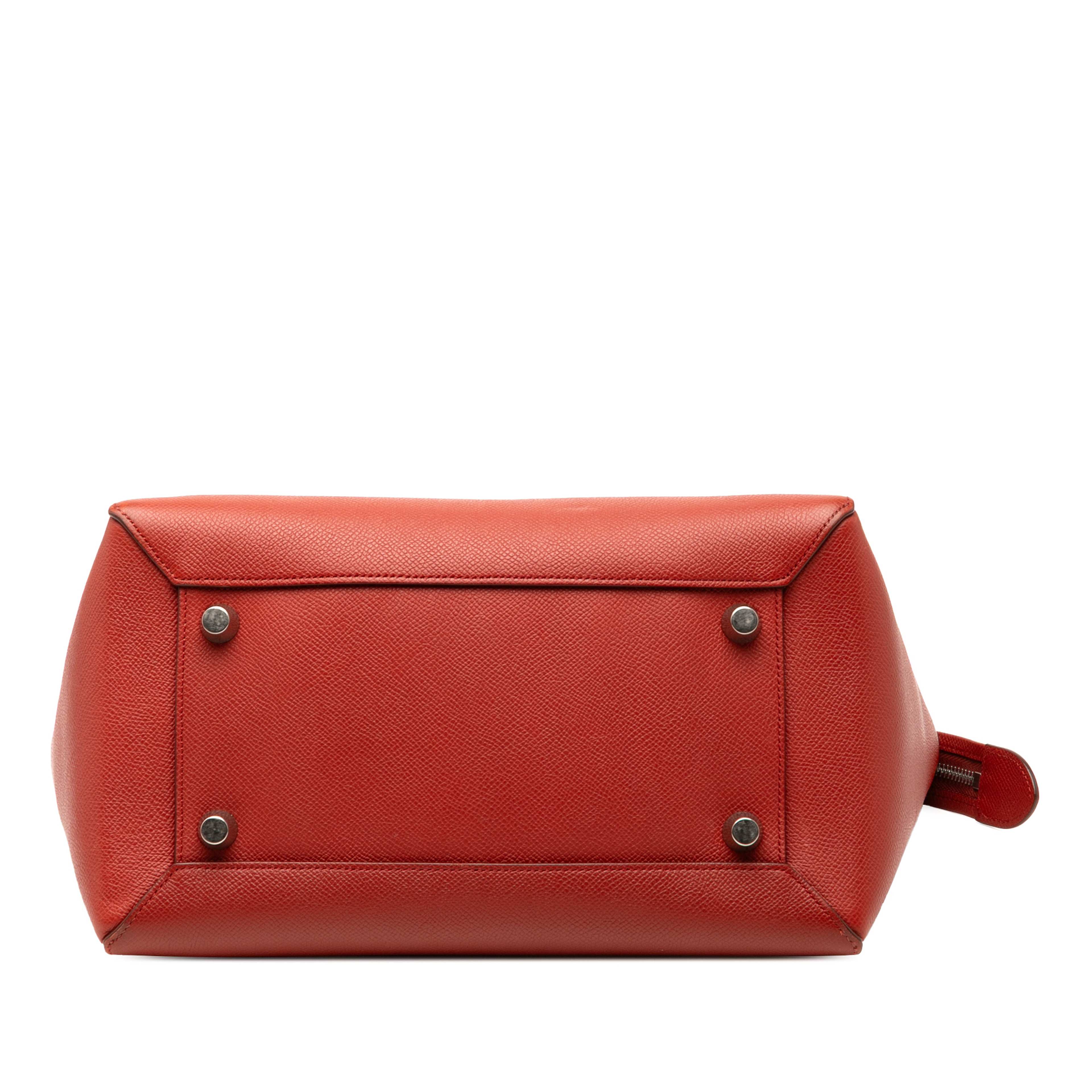 Celine Mini Grained Calfskin Belt Bag, från Luxclusif, i färgen red. Klicka för att öppna bilden i stort format
