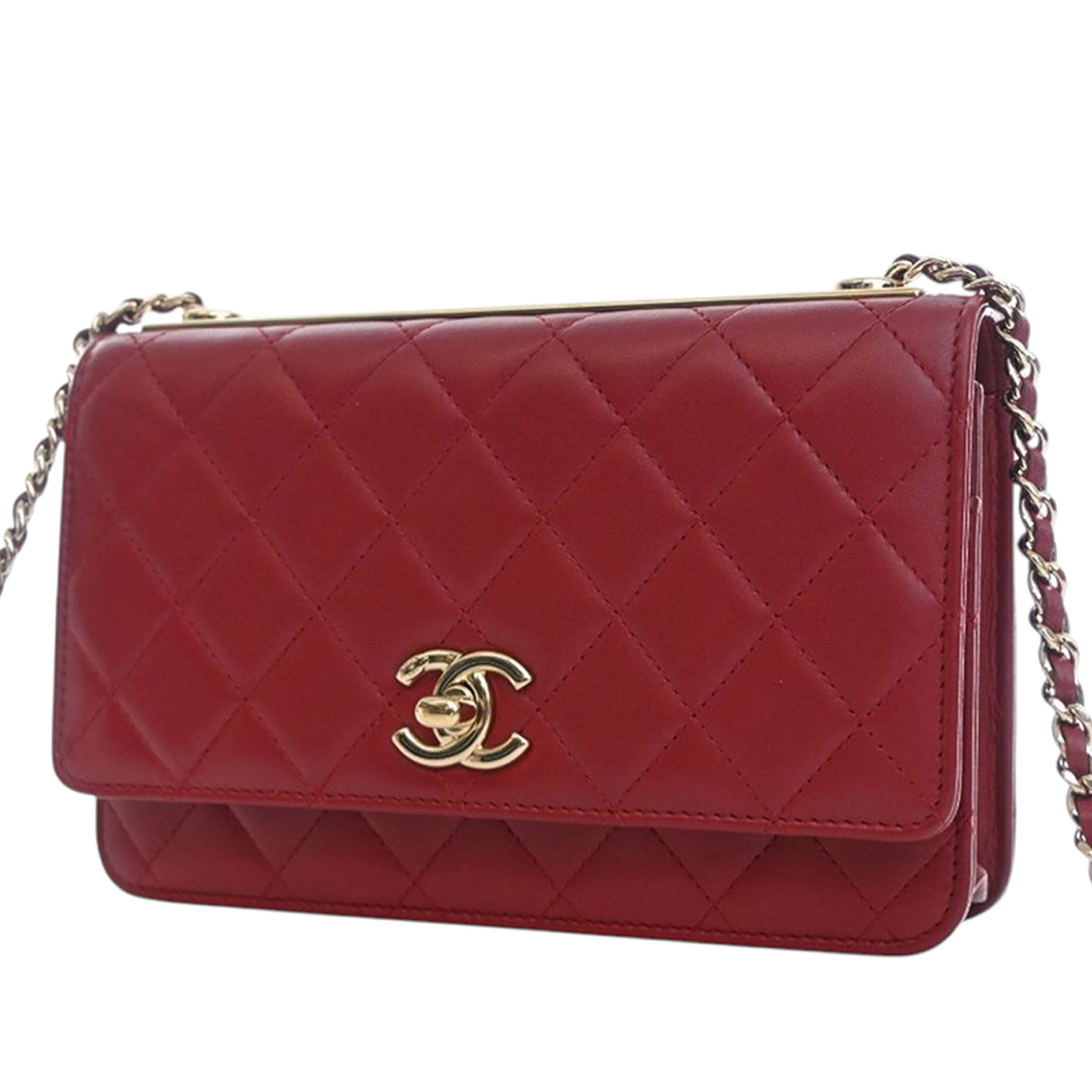 Chanel Quilted Lambskin Trendy Cc Wallet On Chain, från Luxclusif, i färgen red. Klicka för att öppna bilden i stort format