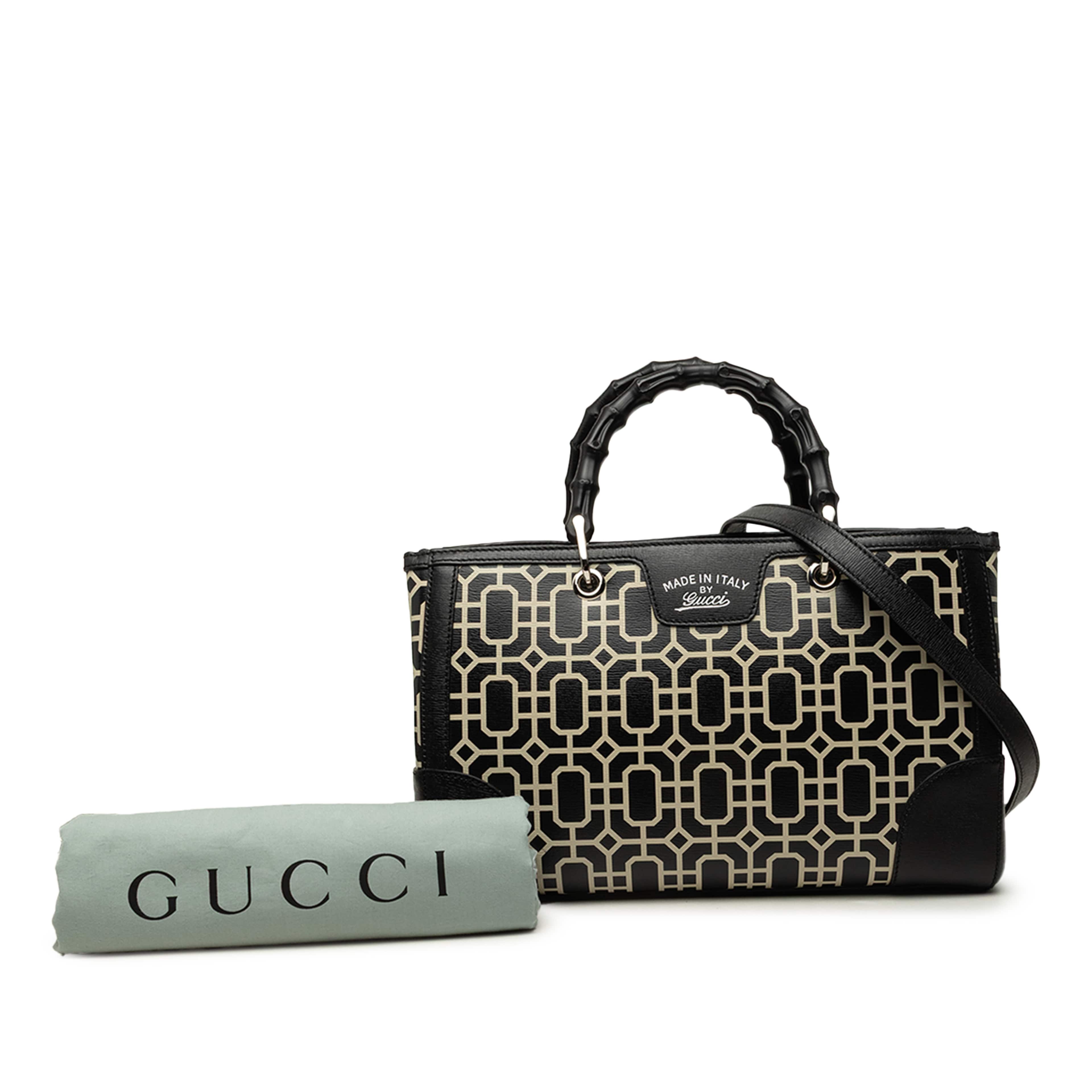 Gucci Medium Printed Calfskin Bamboo Satchel, från Luxclusif, i färgen svart. Klicka för att öppna bilden i stort format