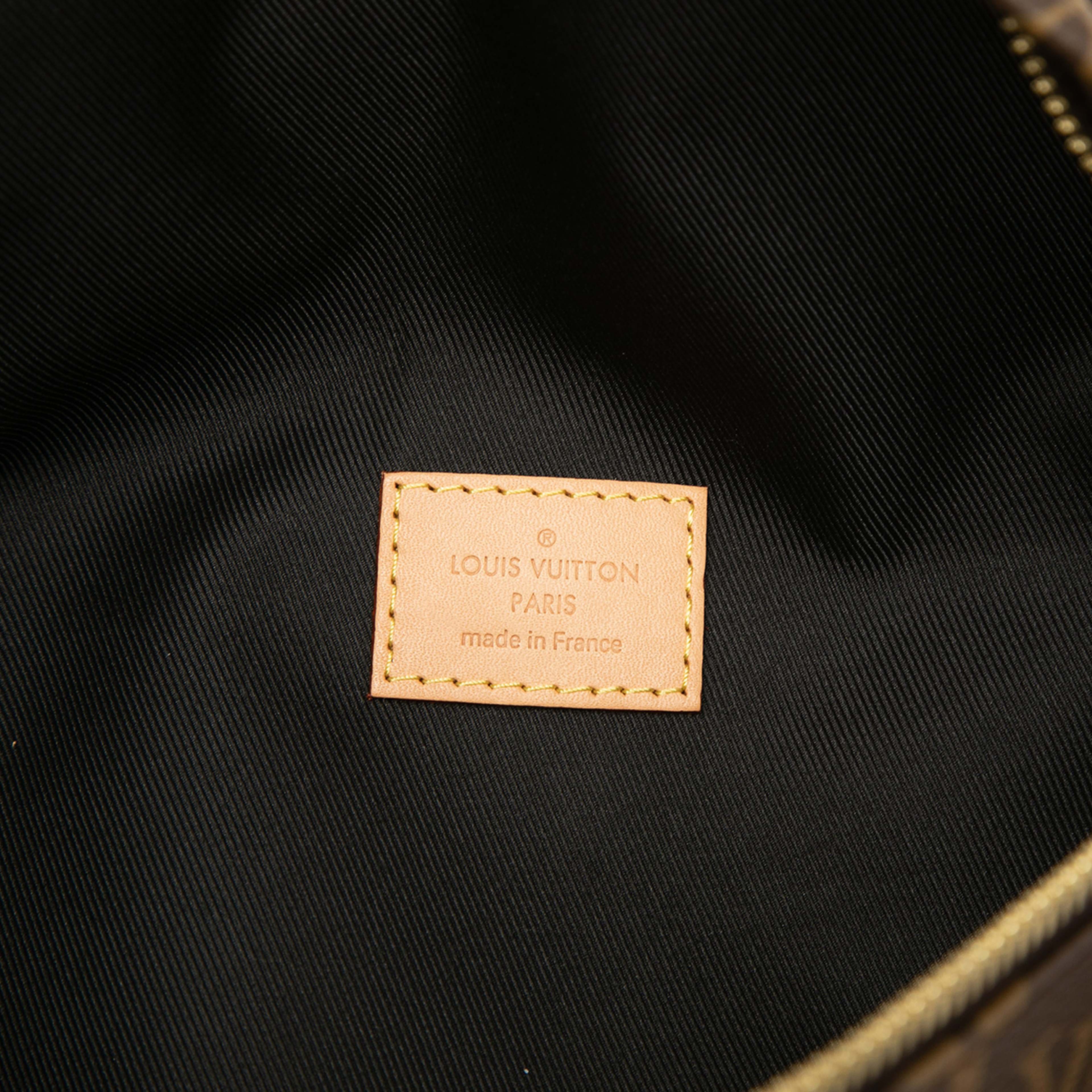 Louis Vuitton Monogram Bumbag, från Luxclusif, i färgen brown. Klicka för att öppna bilden i stort format