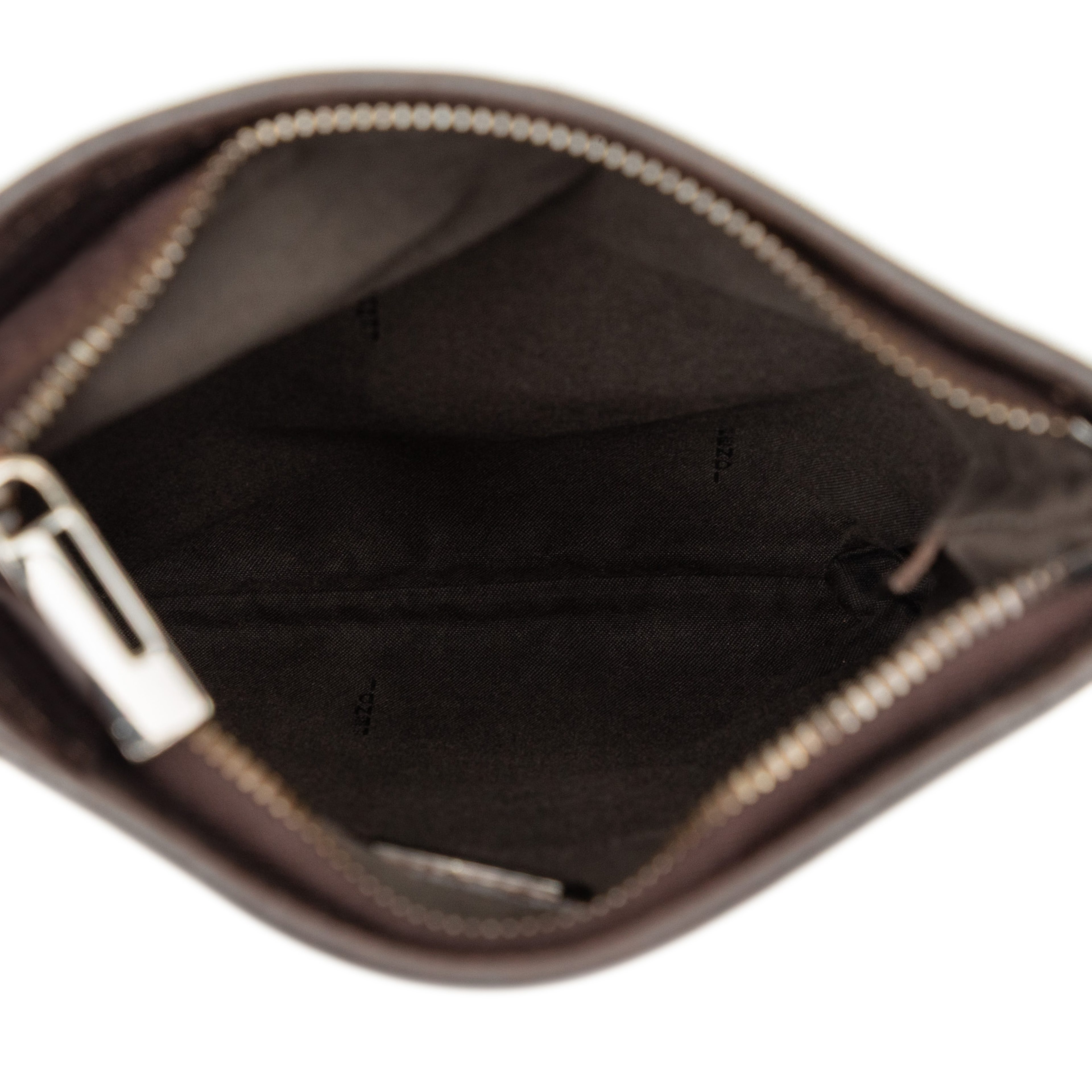 Fendi Zucchino Canvas Crossbody, från Luxclusif, i färgen brun. Klicka för att öppna bilden i stort format