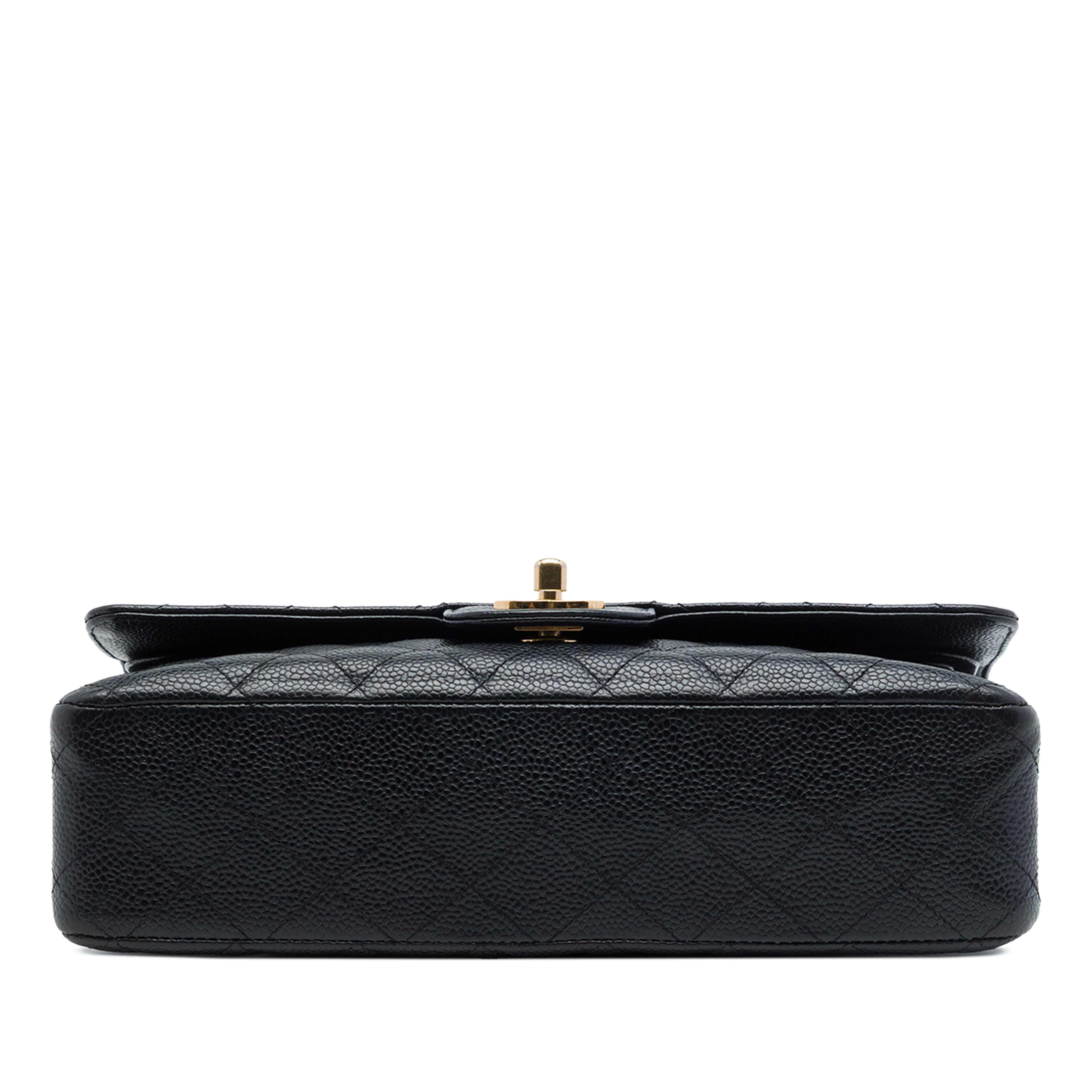 Chanel Medium Classic Caviar Double Flap, från Luxclusif, i färgen svart. Klicka för att öppna bilden i stort format