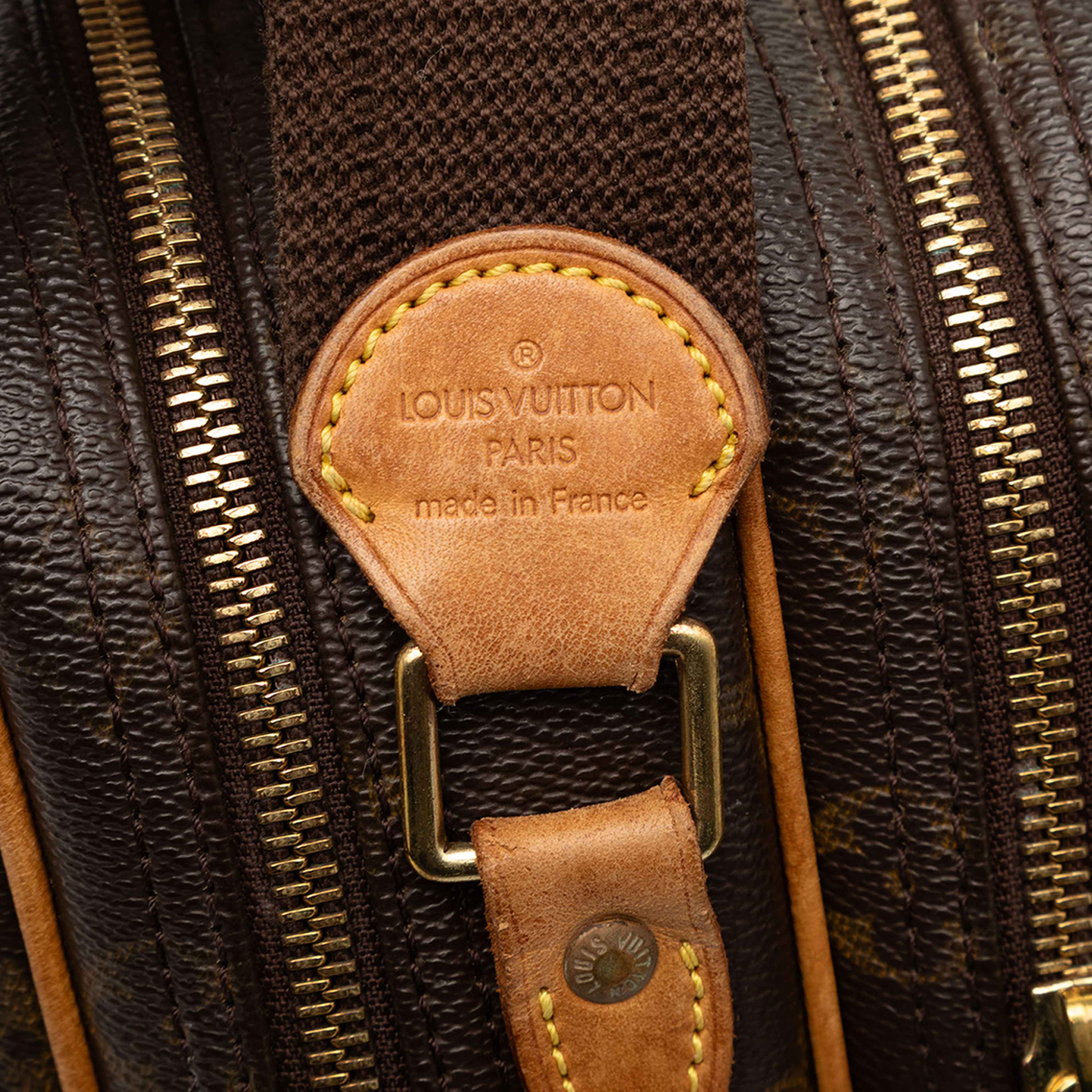 Louis Vuitton Monogram Reporter Pm, från Luxclusif, i färgen brown. Klicka för att öppna bilden i stort format