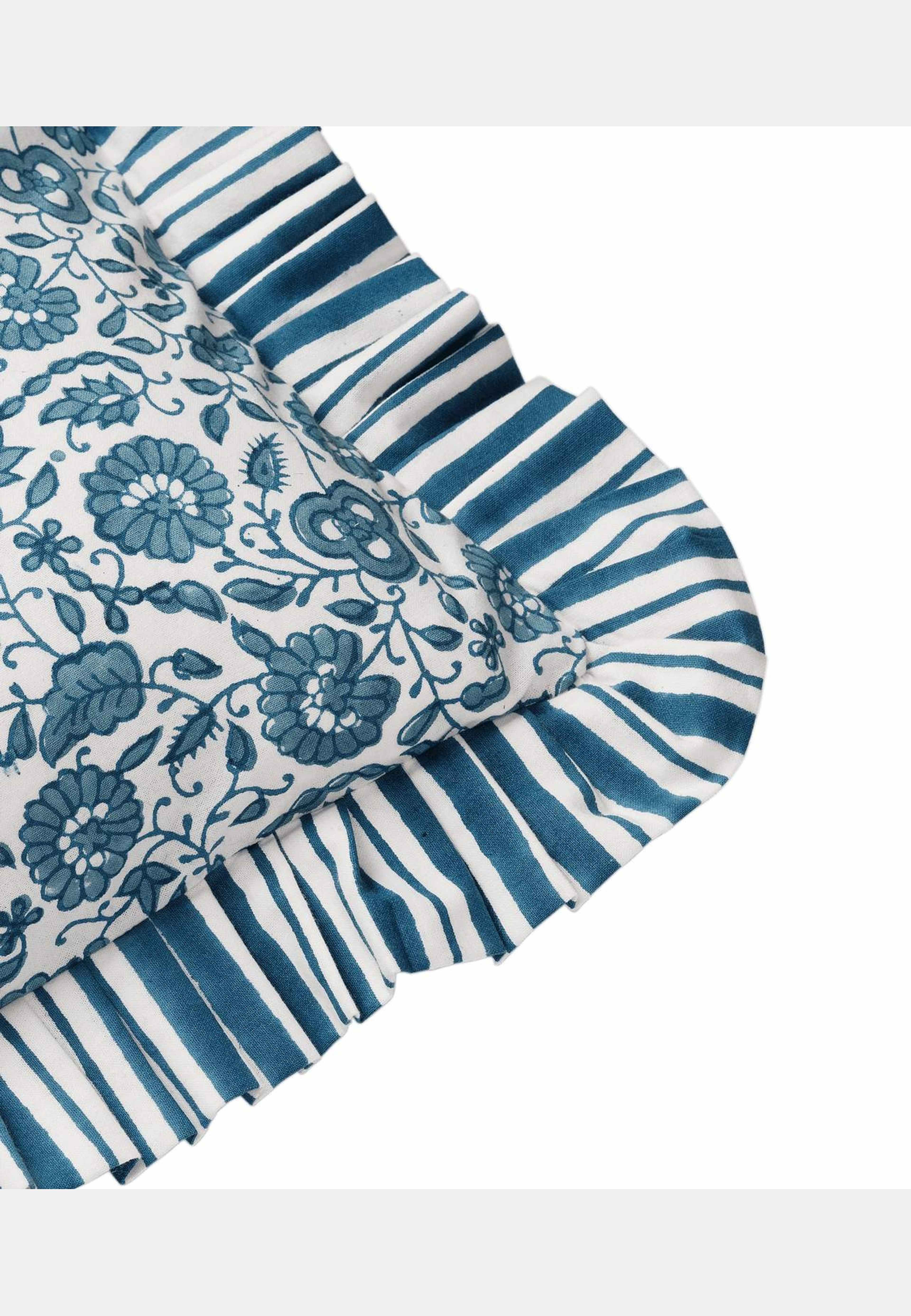 Damson Kuddfodral - 30x40 Cm, från Pick A Poppy, i färgen teal. Klicka för att öppna bilden i stort format