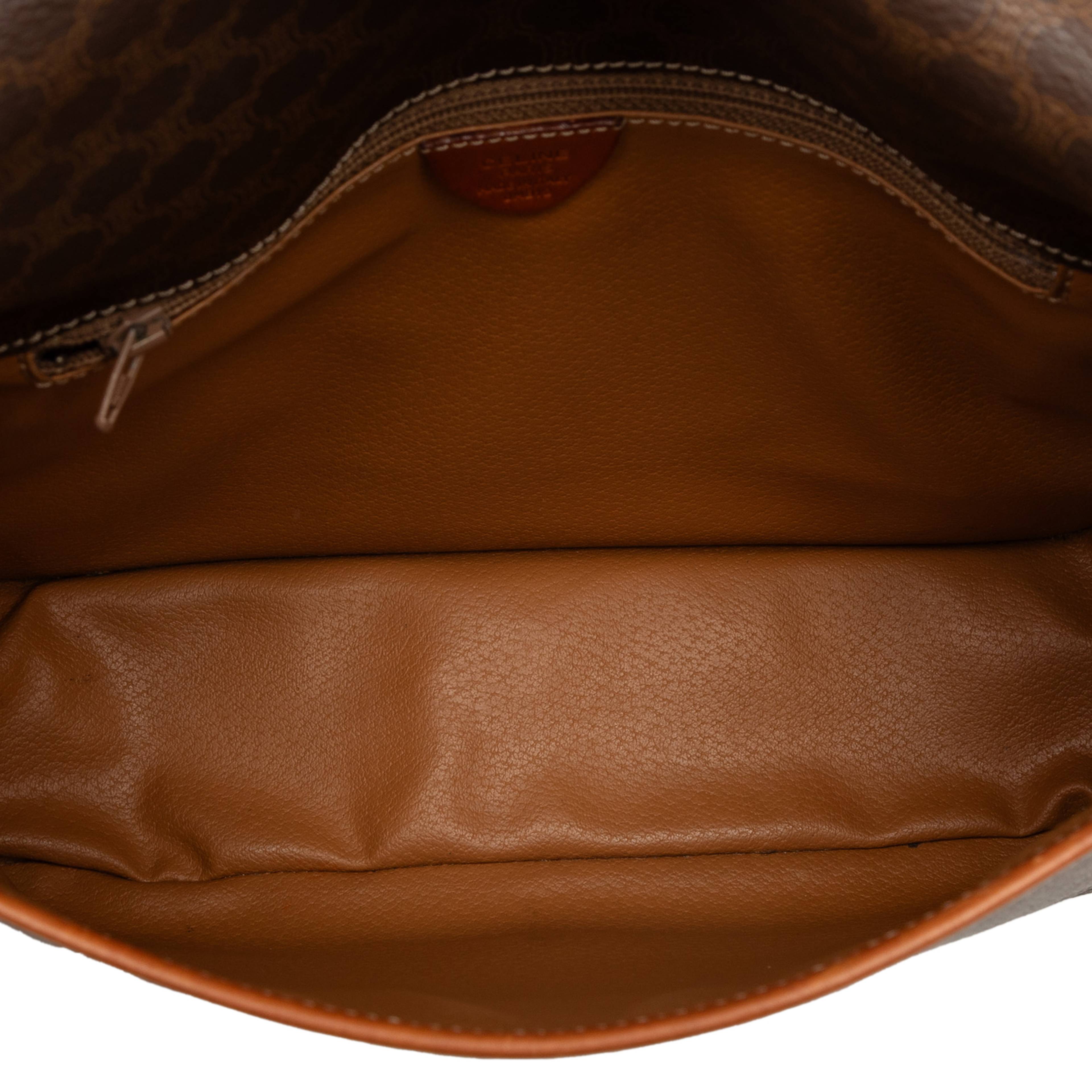 Celine Macadam Coated Canvas Crossbody, från Luxclusif, i färgen brown. Klicka för att öppna bilden i stort format