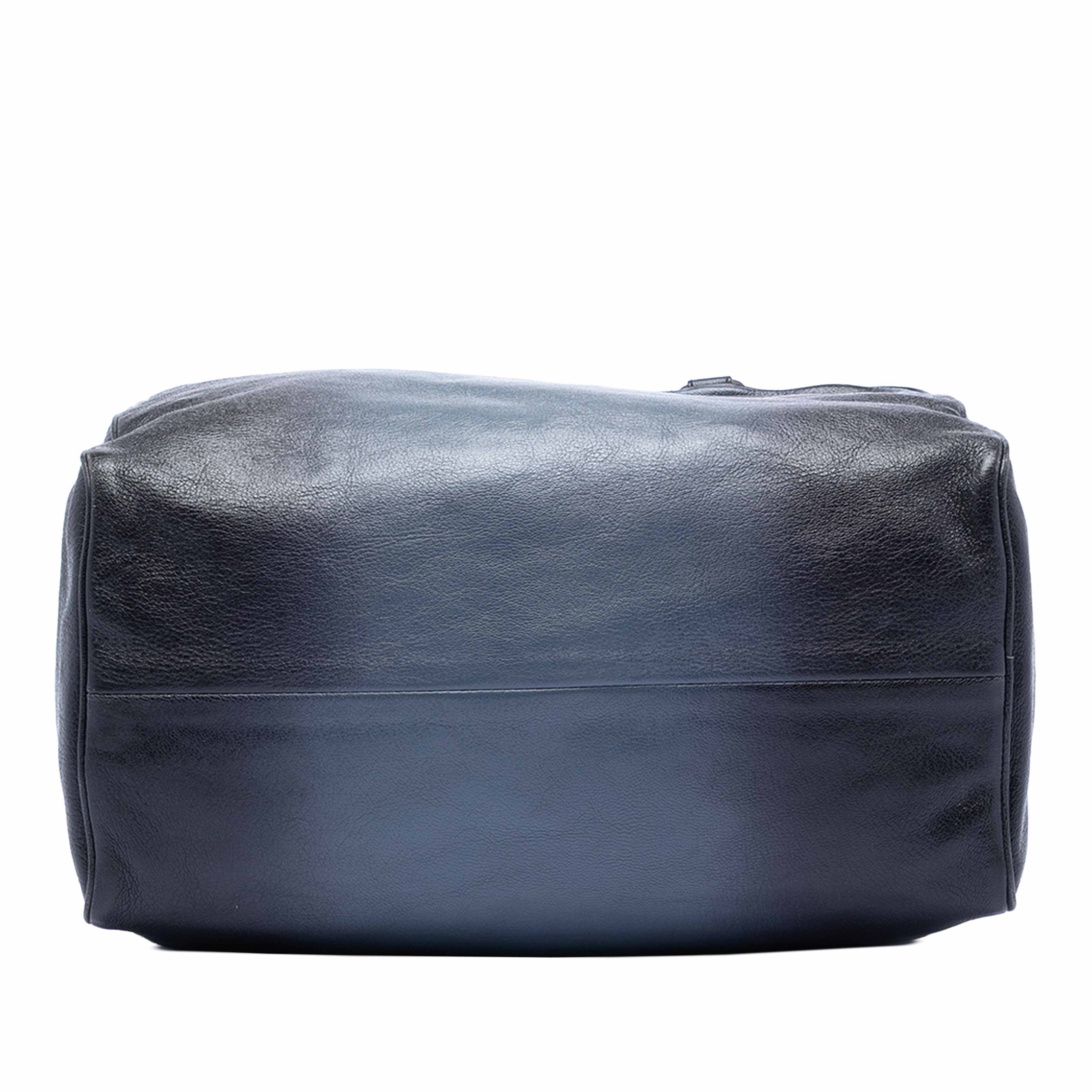 Bottega Veneta Medium Goatskin Madras Sfumato Brera Handbag, från Luxclusif, i färgen navy. Klicka för att öppna bilden i stort format