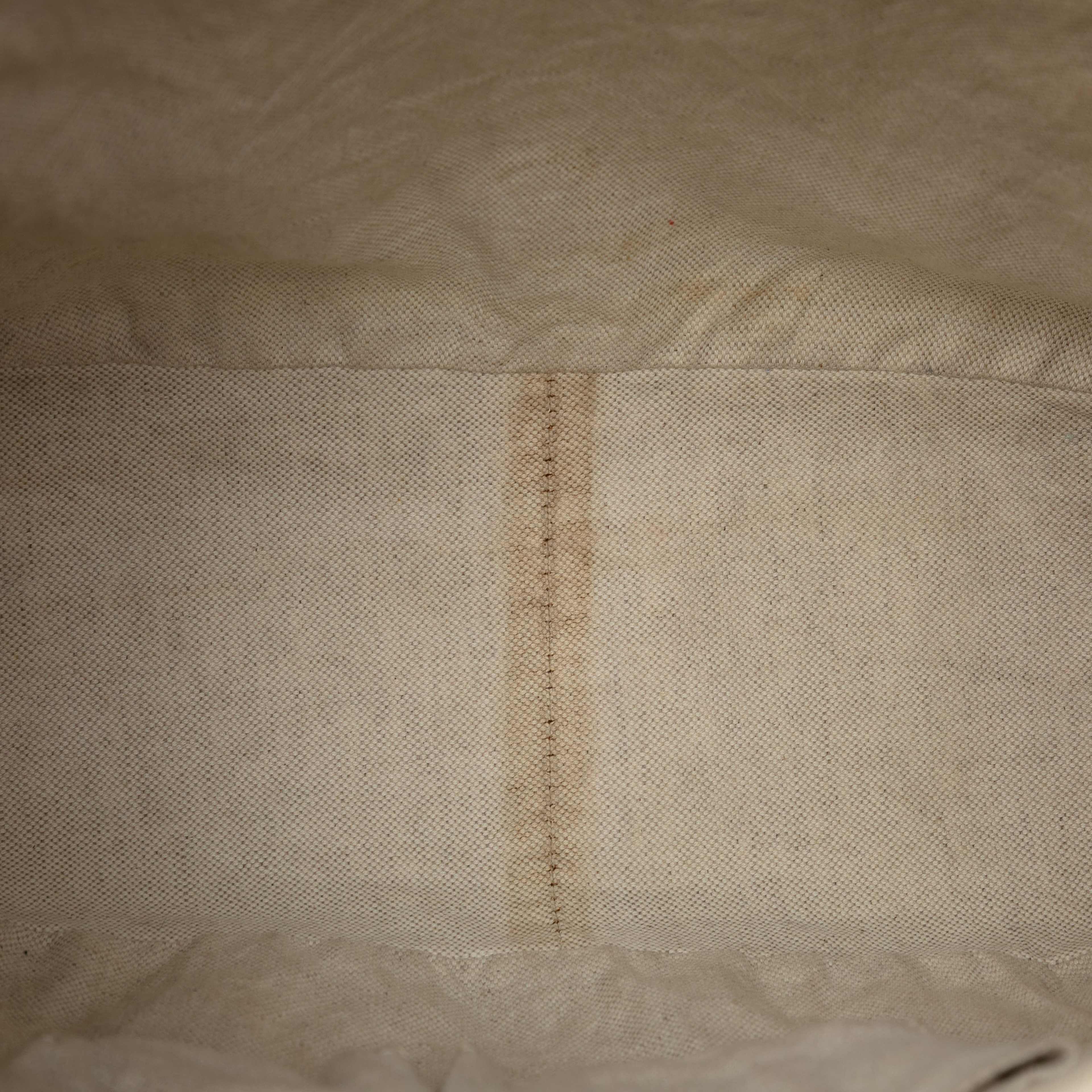 Gucci Guccissima Catherine Shoulder Bag, från Luxclusif, i färgen dark brown. Klicka för att öppna bilden i stort format