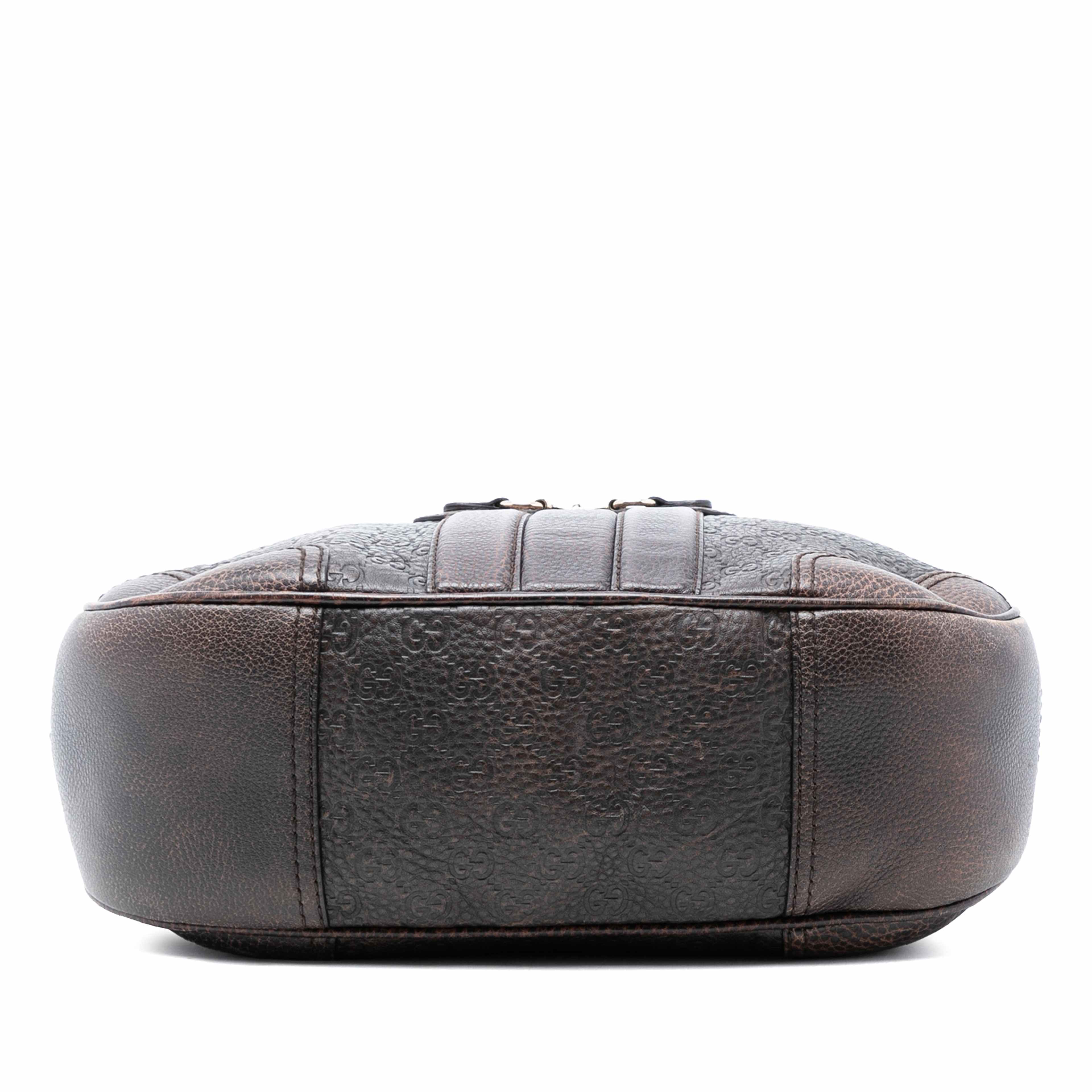 Gucci Guccissima Catherine Shoulder Bag, från Luxclusif, i färgen dark brown. Klicka för att öppna bilden i stort format