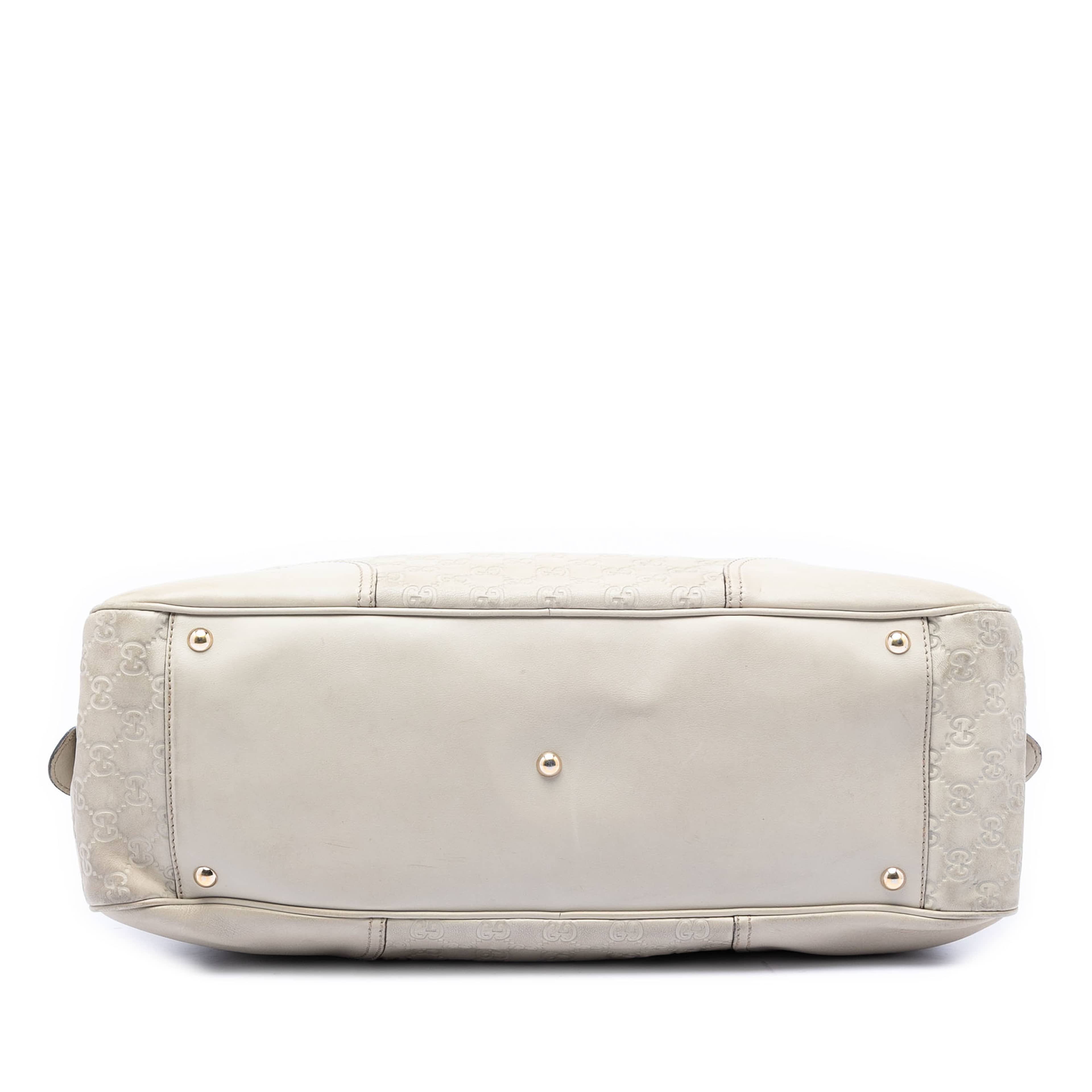 Gucci Large Guccissima Princy Tote, från Luxclusif, i färgen ivory. Klicka för att öppna bilden i stort format