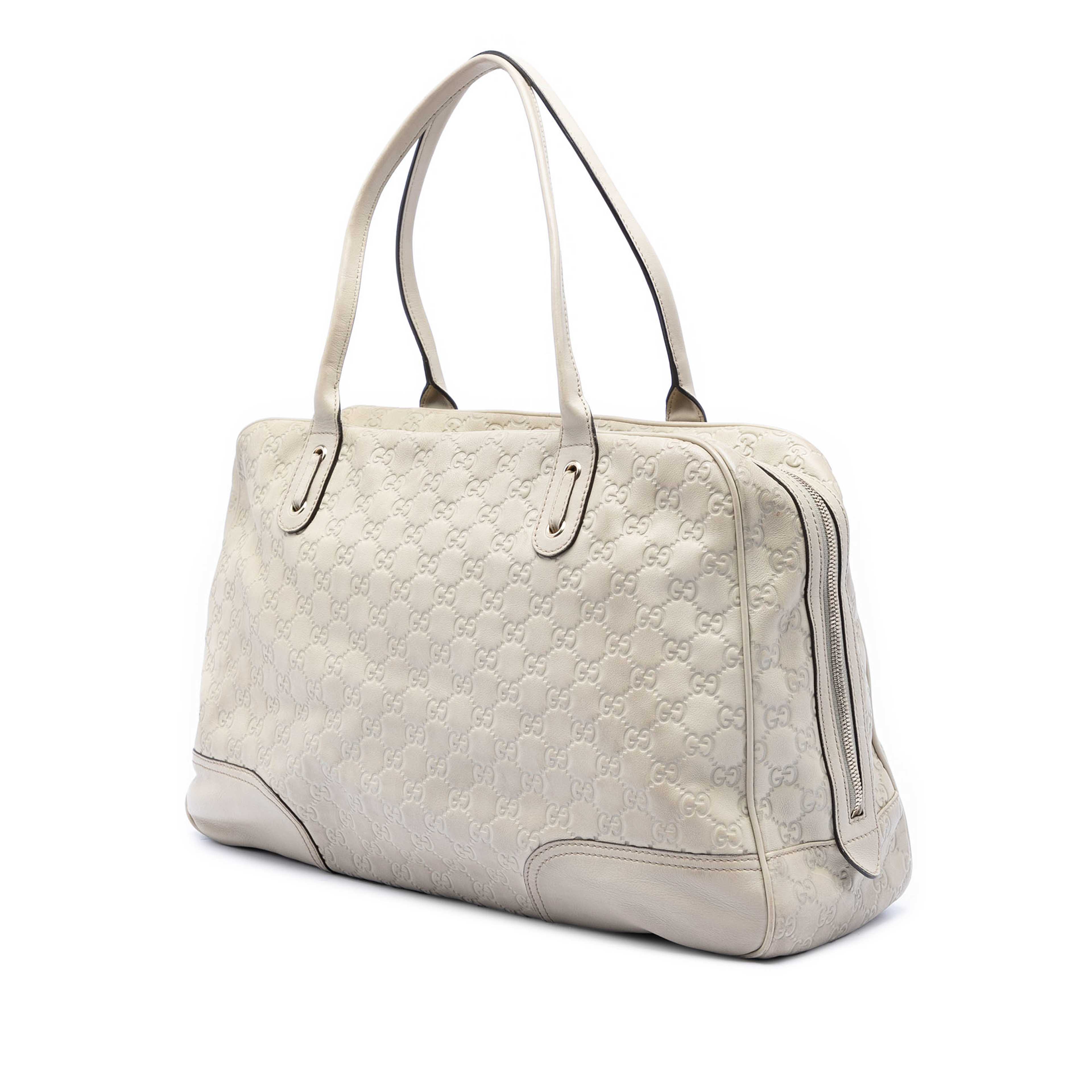 Gucci Large Guccissima Princy Tote, från Luxclusif, i färgen vit. Klicka för att öppna bilden i stort format