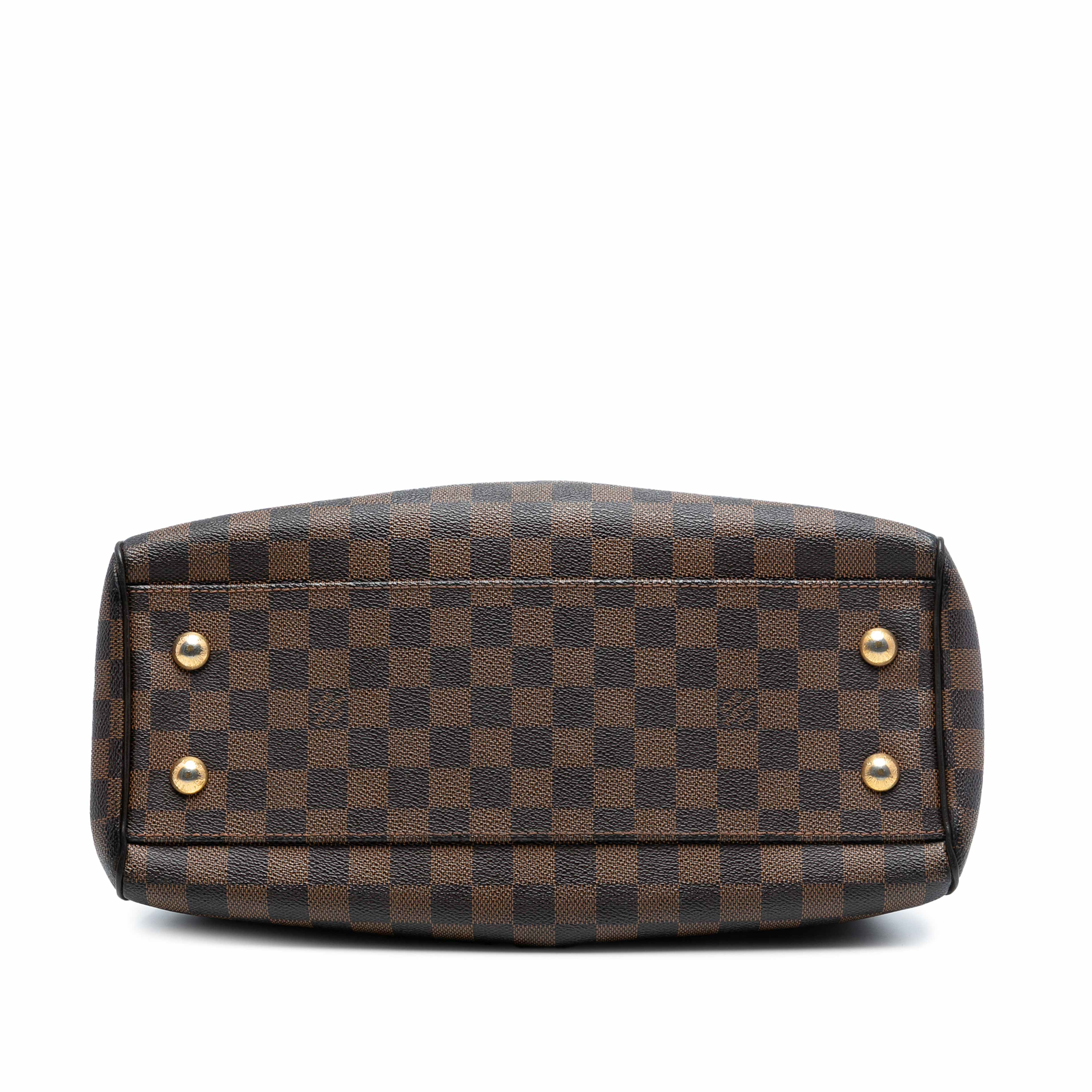Louis Vuitton Damier Ebene Trevi Pm, från Luxclusif, i färgen brown. Klicka för att öppna bilden i stort format
