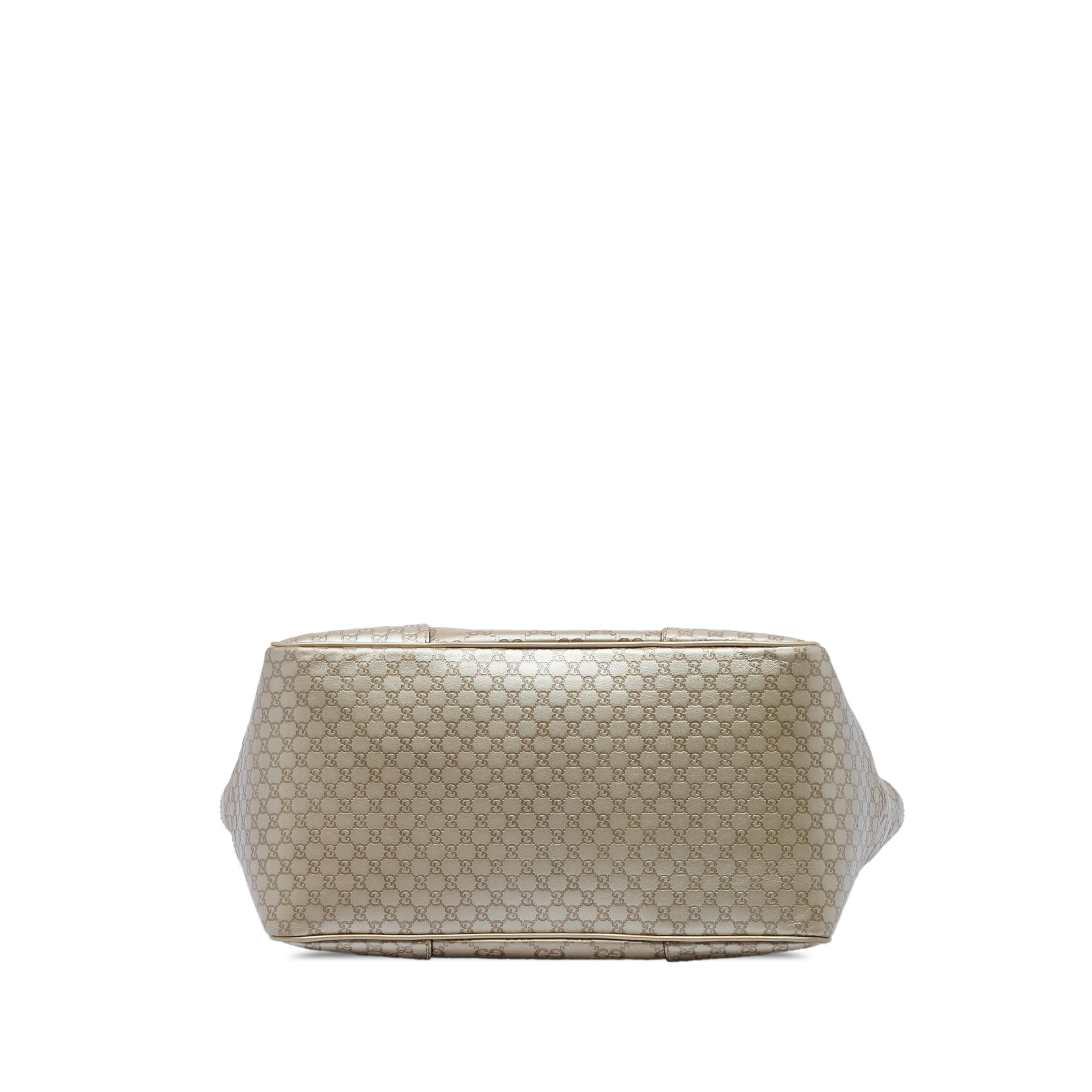 Gucci Metallic Guccissima Bree Tote, från Luxclusif, i färgen guld. Klicka för att öppna bilden i stort format