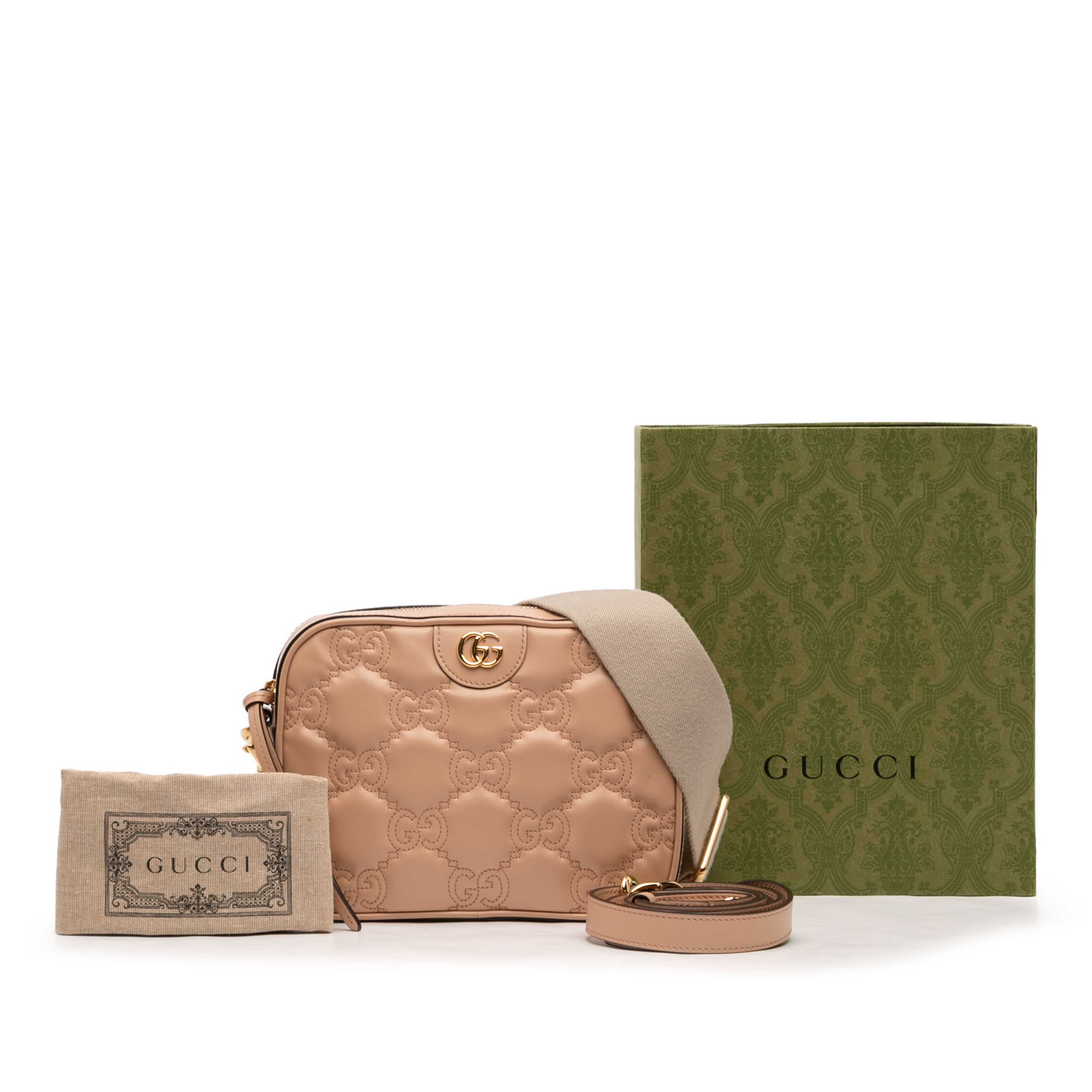 Gucci Small Gg Matelasse Calfskin Crossbody, från Luxclusif, i färgen beige. Klicka för att öppna bilden i stort format