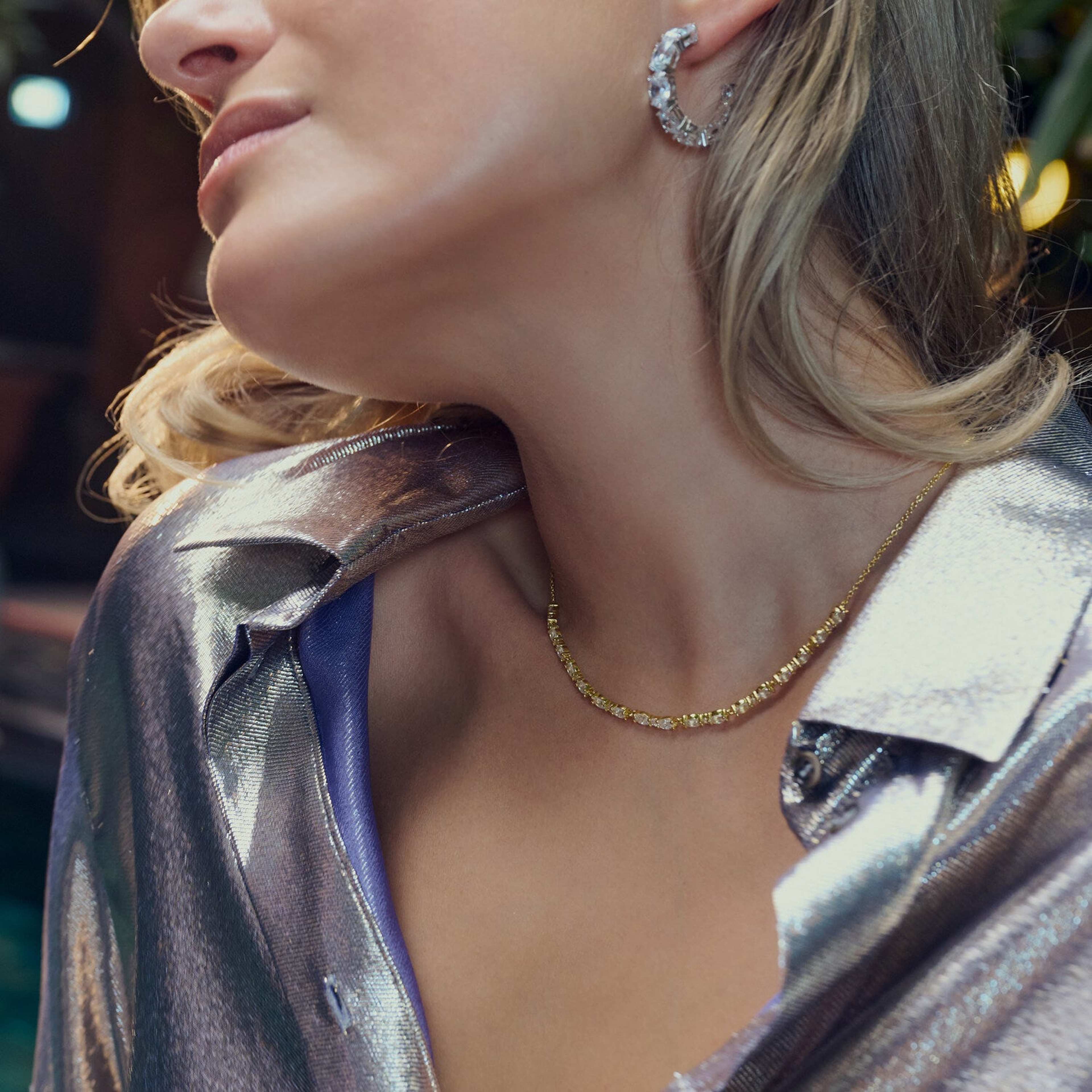 Halsband Ellera Ovale