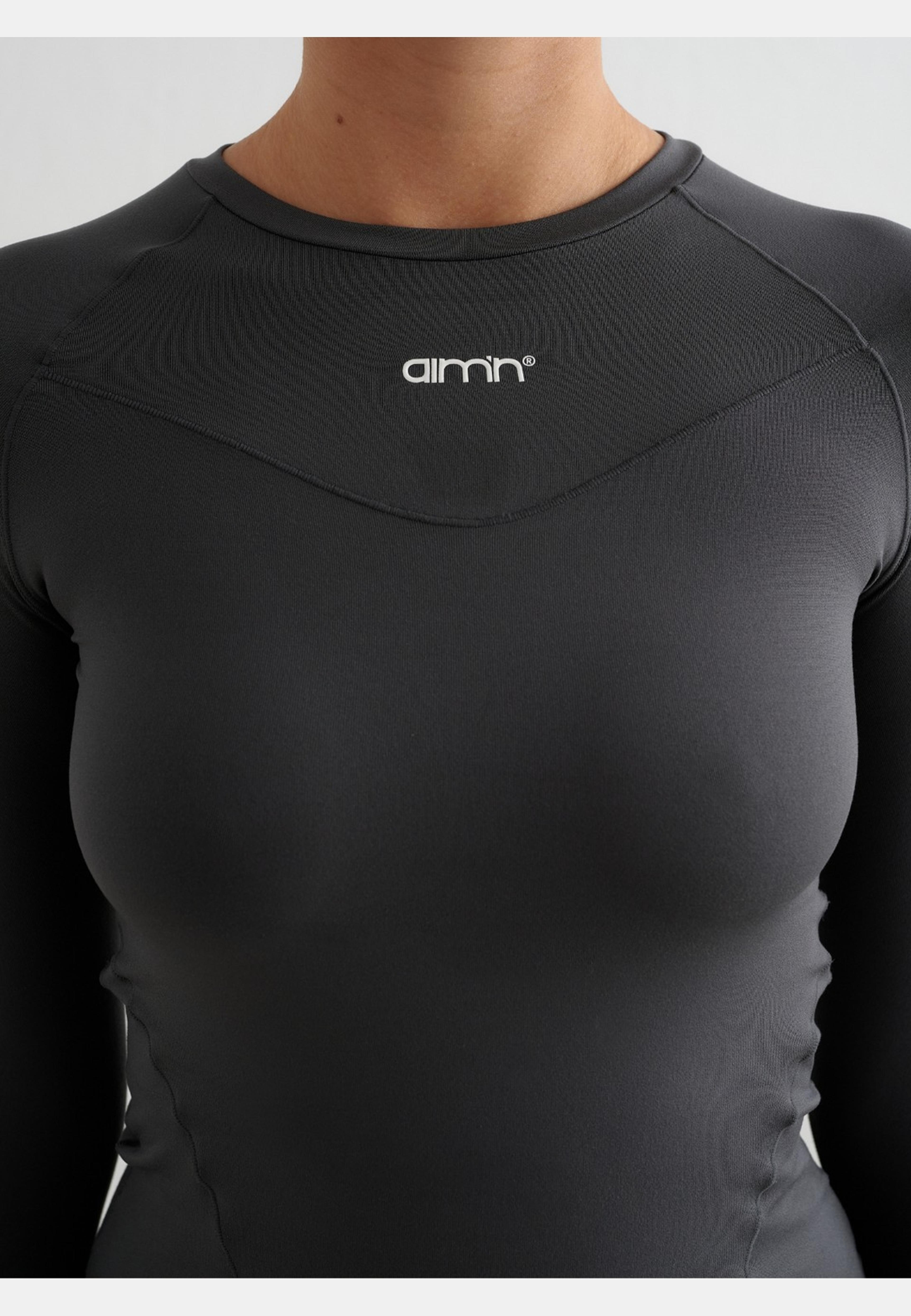 Soft Basic Long Sleeve, från aim'n, i färgen shadow grey. Klicka för att öppna bilden i stort format