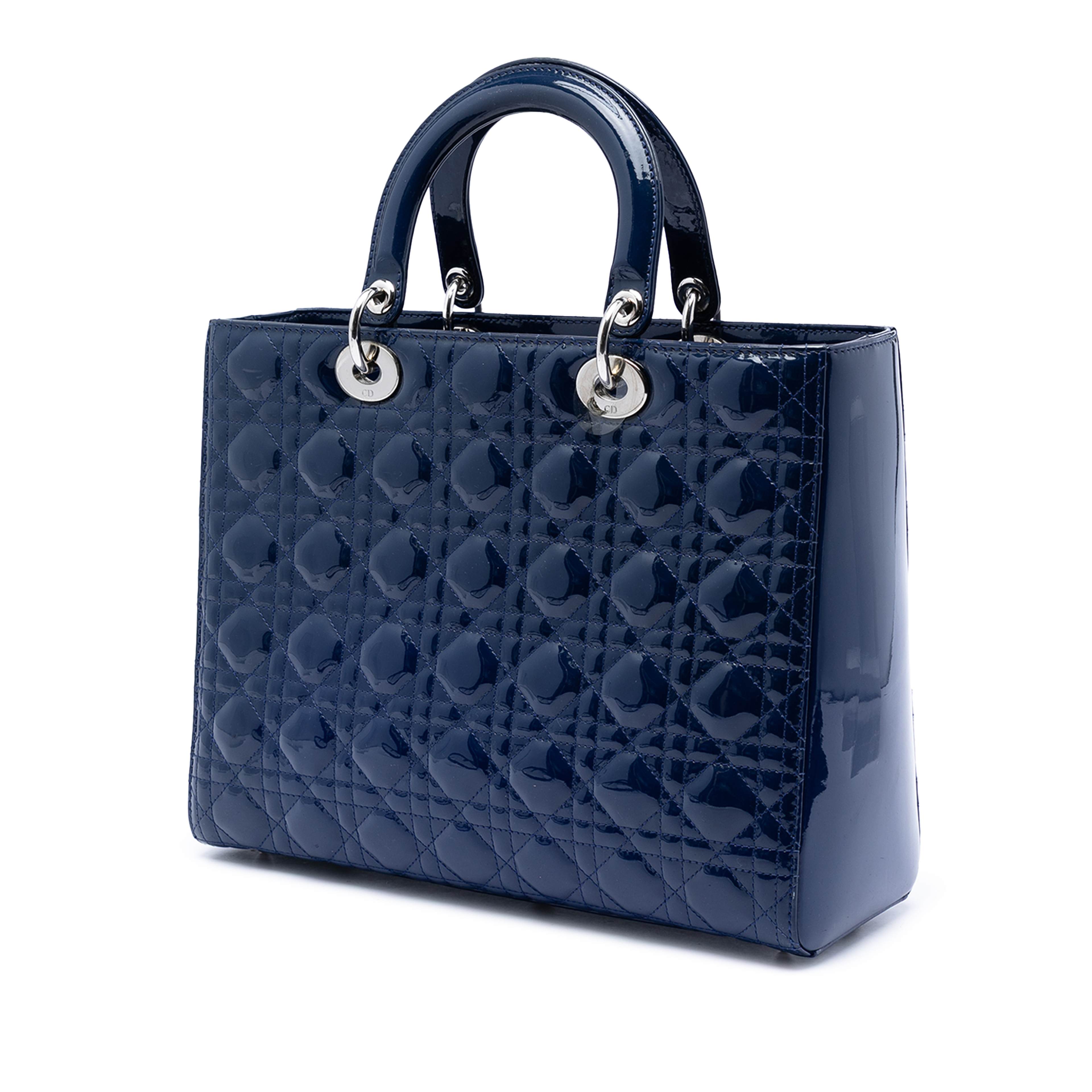 Dior Large Patent Cannage Lady Dior, från Luxclusif, i färgen dark blue. Klicka för att öppna bilden i stort format