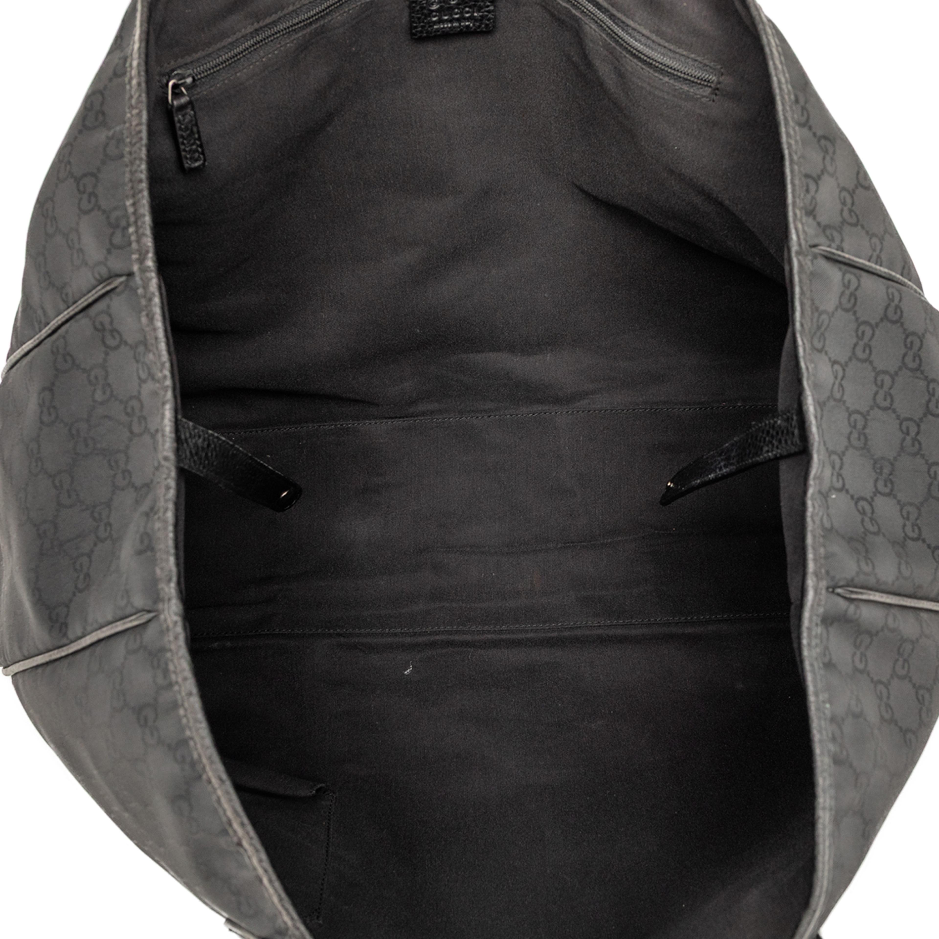 Gucci Gg Nylon Princy Tote, från Luxclusif, i färgen svart. Klicka för att öppna bilden i stort format
