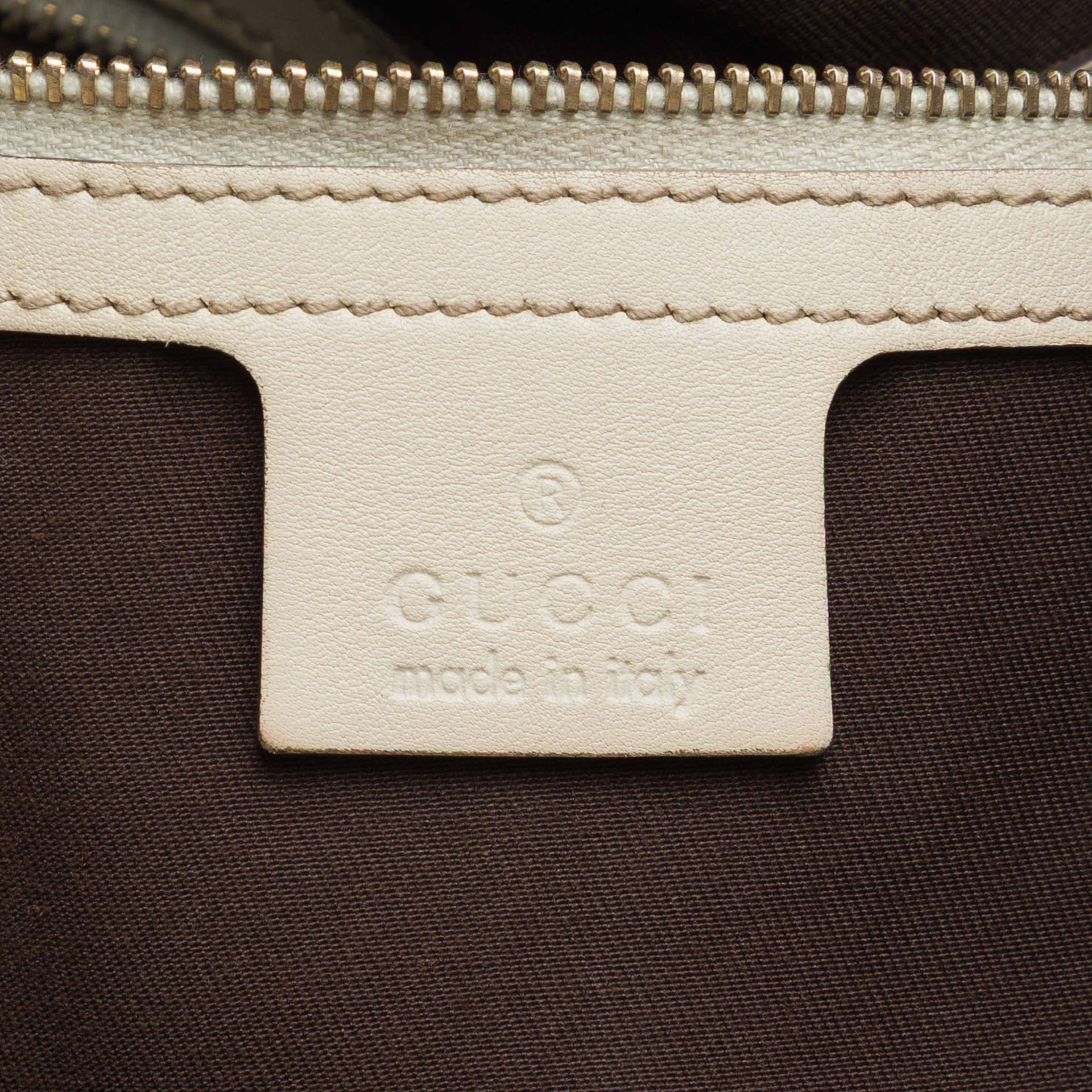 Gucci Large Gg Canvas Positano Tote, från Luxclusif, i färgen beige. Klicka för att öppna bilden i stort format