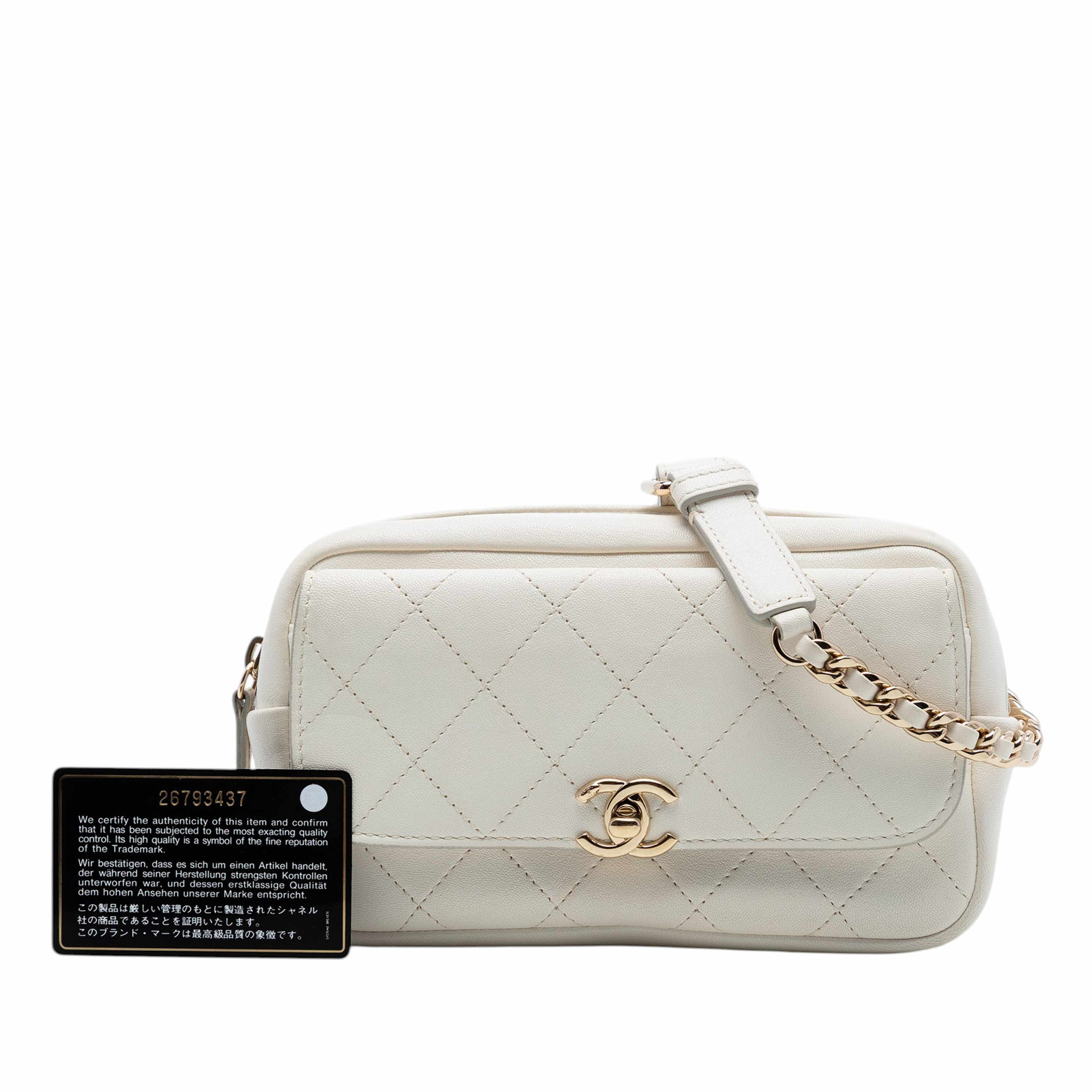 Chanel Quilted Goatskin Casual Trip Waist Bag, från Luxclusif, i färgen vit. Klicka för att öppna bilden i stort format