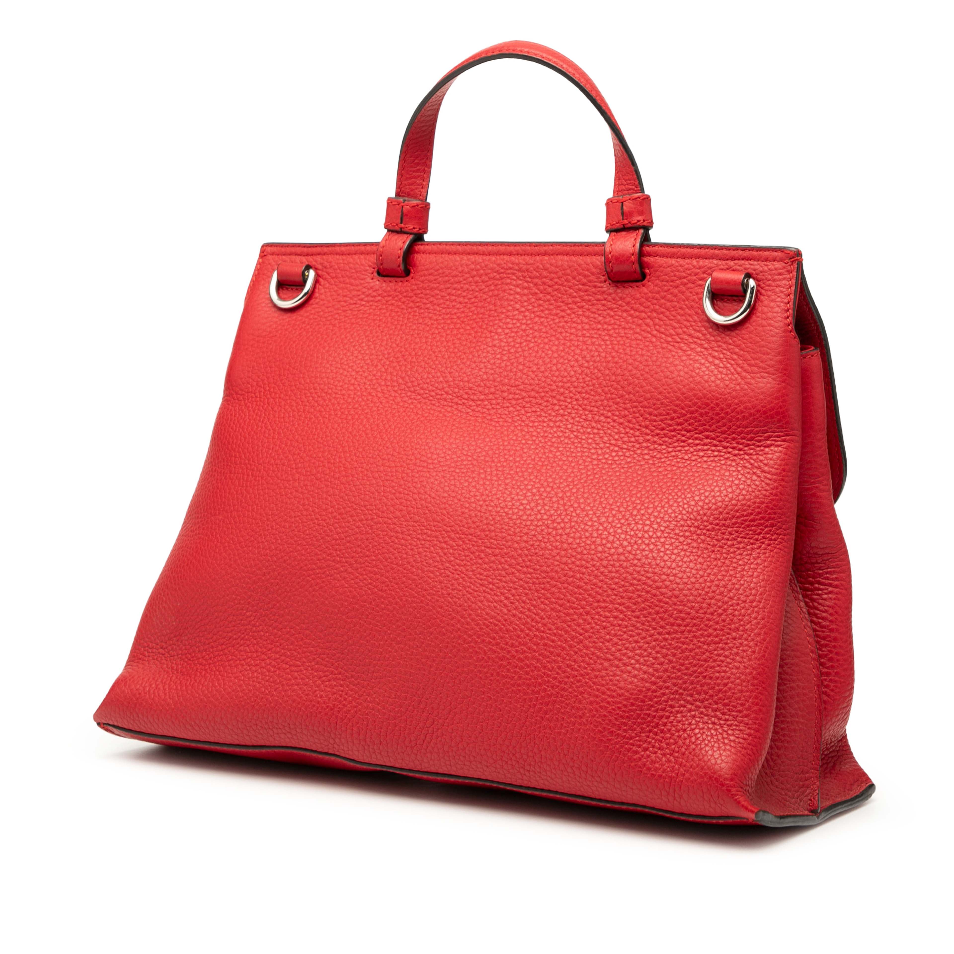 Gucci Medium Leather Bamboo Daily Satchel, från Luxclusif, i färgen red. Klicka för att öppna bilden i stort format