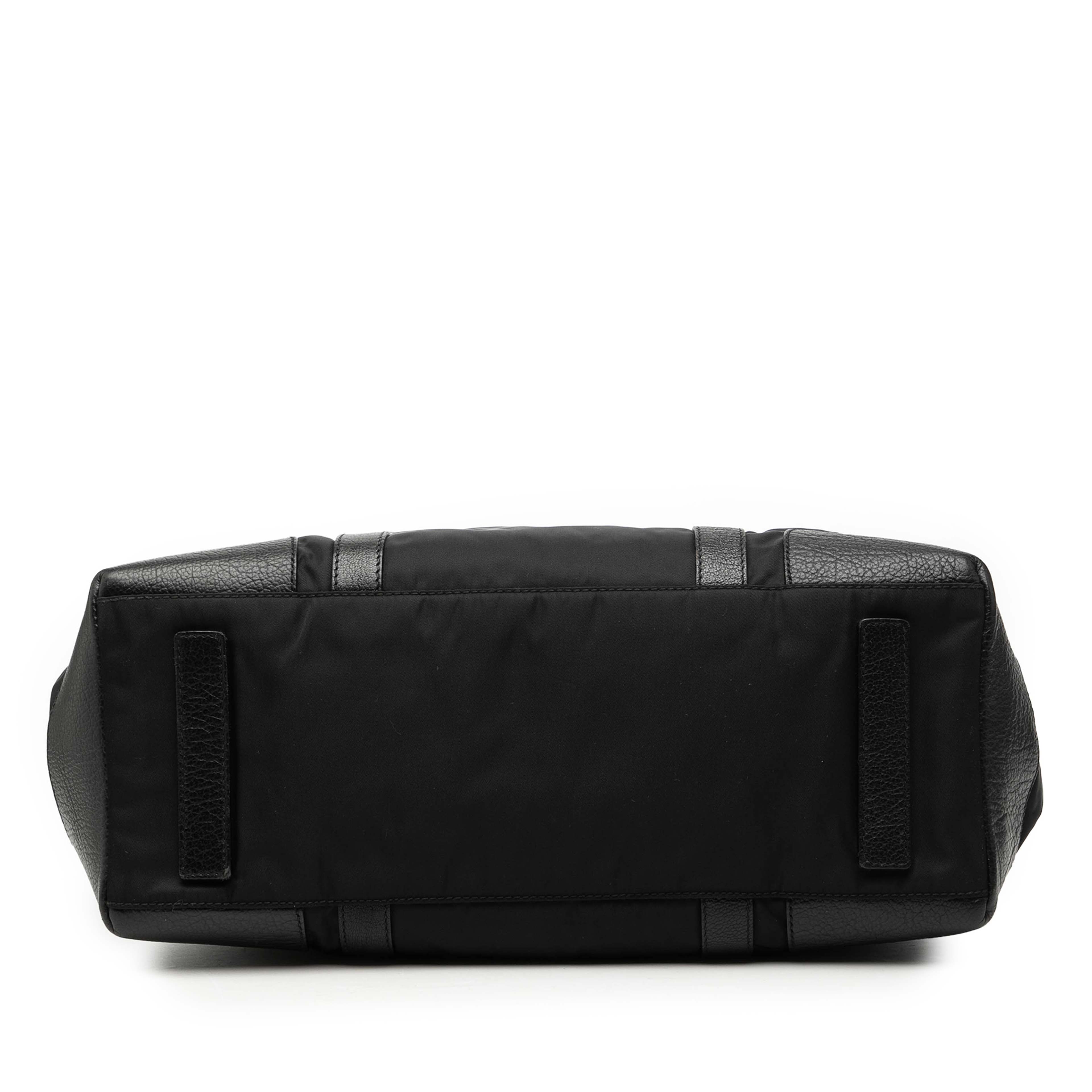 Prada Leather Trimmed Tessuto Tote, från Luxclusif, i färgen black. Klicka för att öppna bilden i stort format