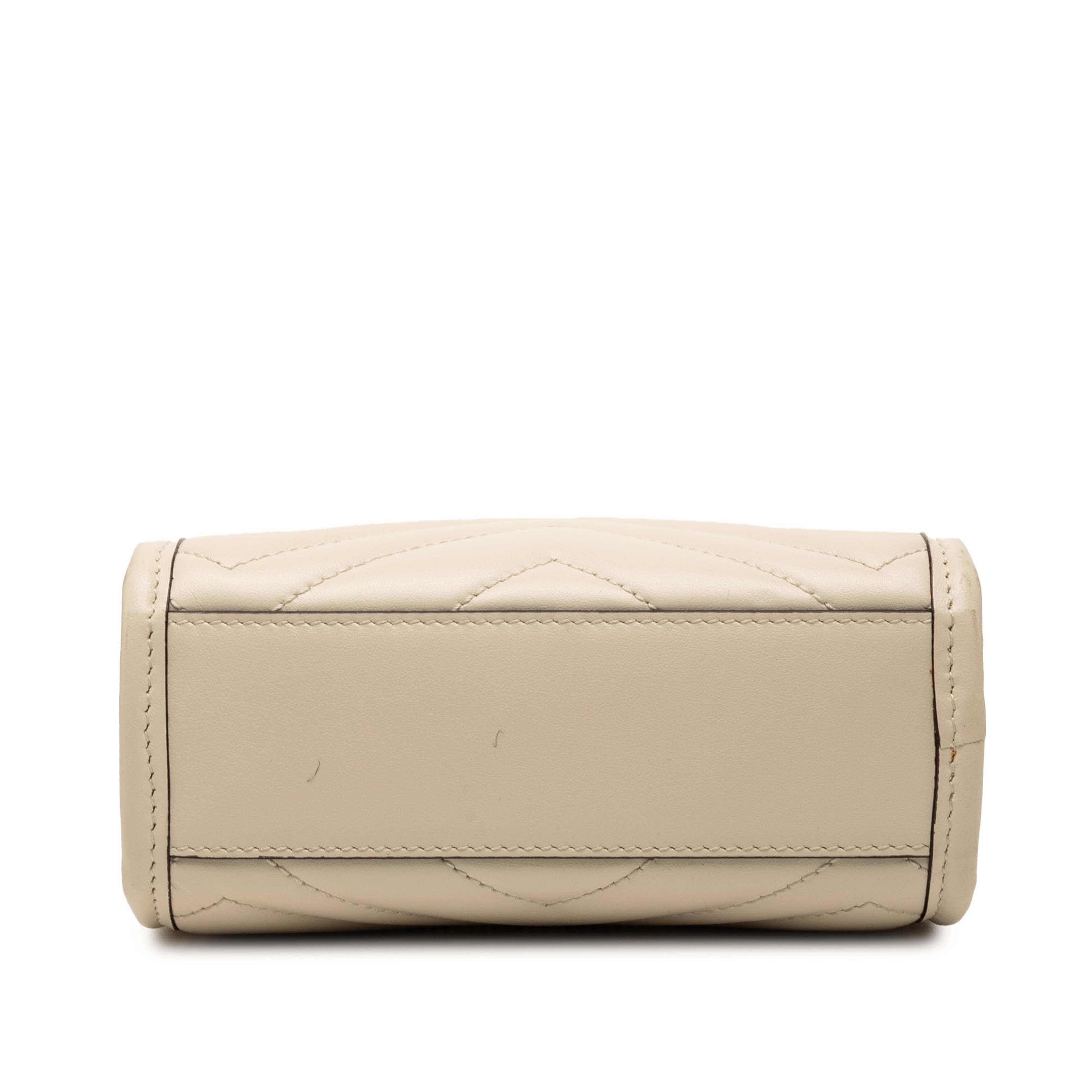Gucci Mini Gg Marmont Matelasse Leather Satchel, från Luxclusif, i färgen brun. Klicka för att öppna bilden i stort format