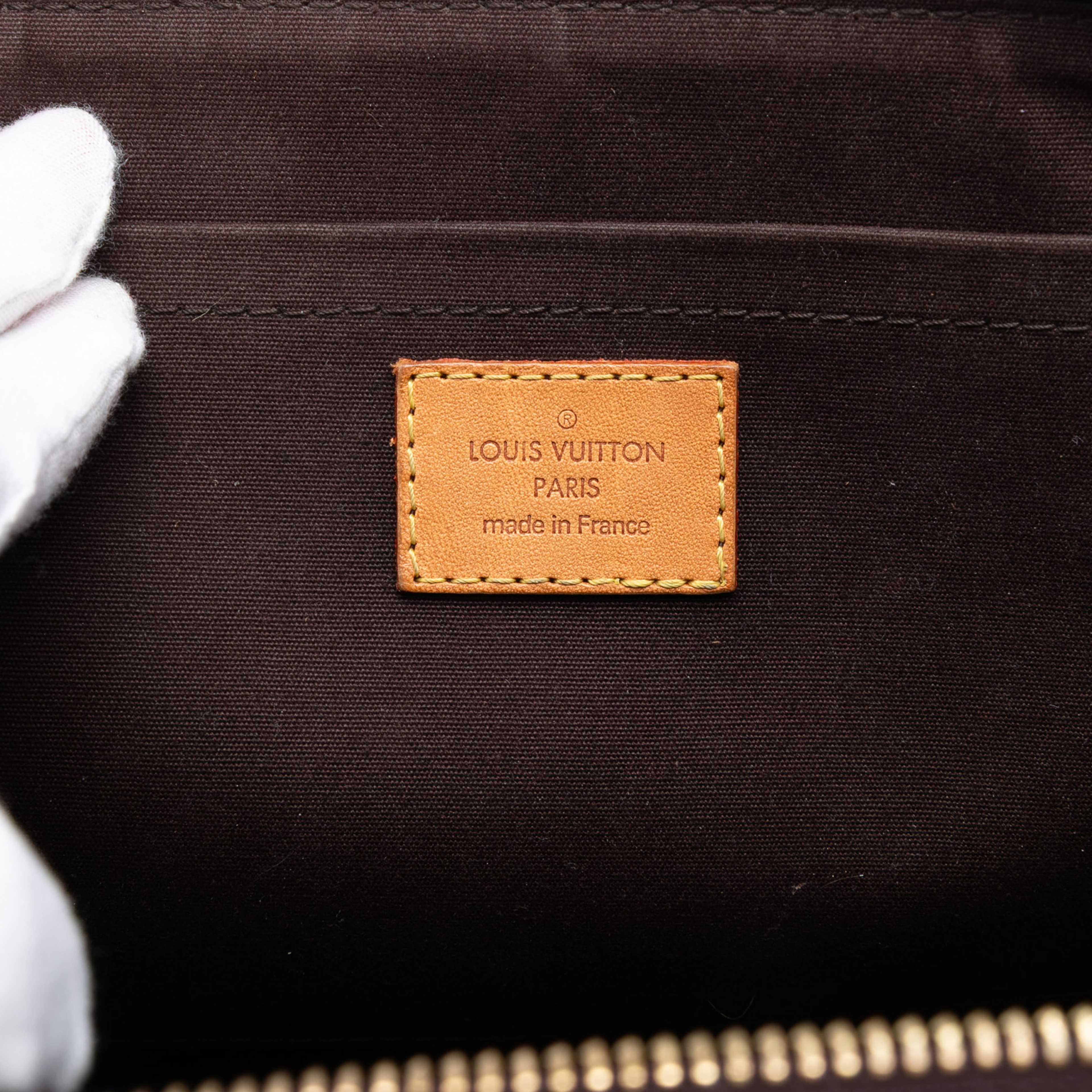 Louis Vuitton Monogram Vernis Rosewood Avenue, från Luxclusif, i färgen purple. Klicka för att öppna bilden i stort format