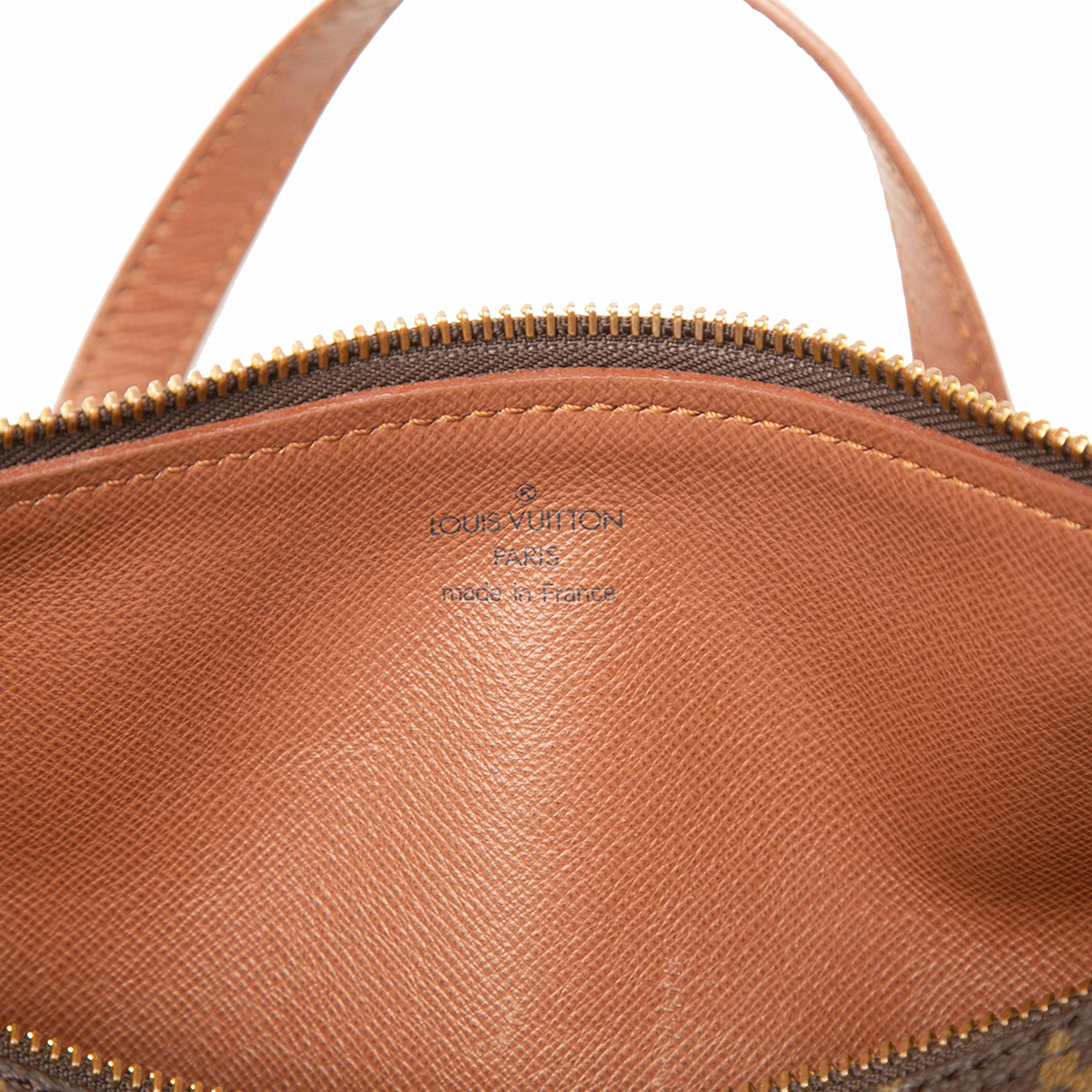 Louis Vuitton Monogram Papillon 30, från Luxclusif, i färgen brun. Klicka för att öppna bilden i stort format