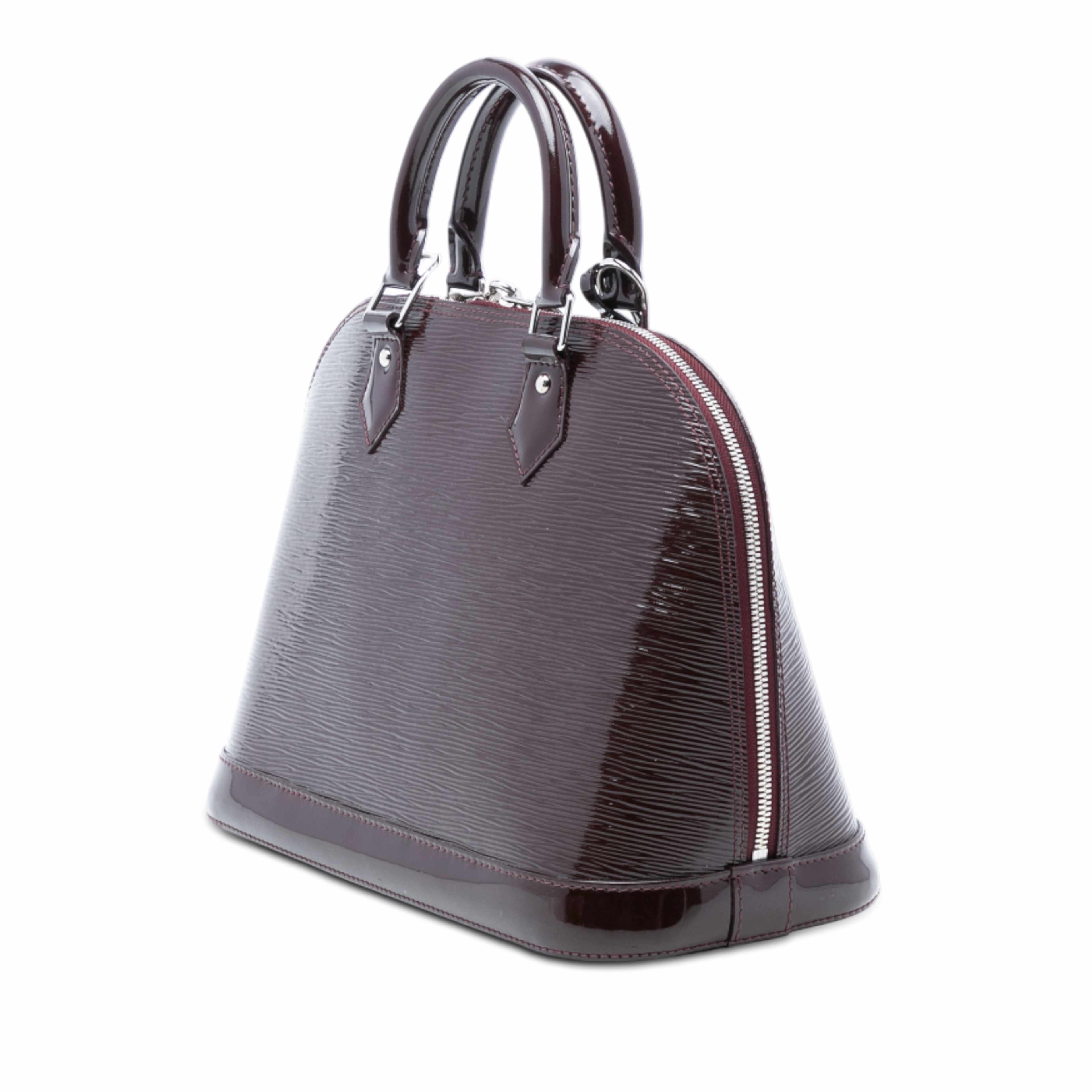 Louis Vuitton Electric Epi Alma Pm, från Luxclusif, i färgen purple. Klicka för att öppna bilden i stort format